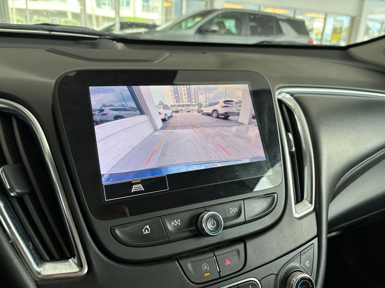 Thumbnail: 2024 Chevrolet Malibu - 17