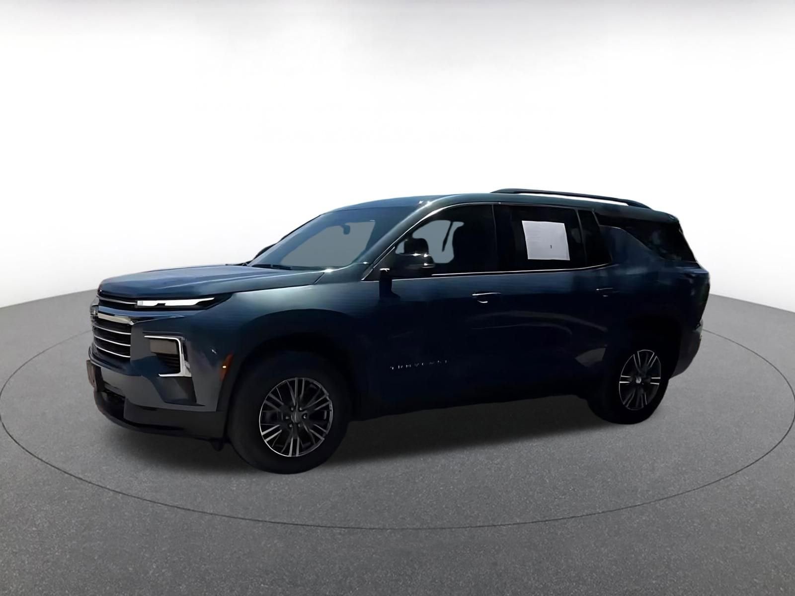 Thumbnail: 2025 Chevrolet Traverse - 8
