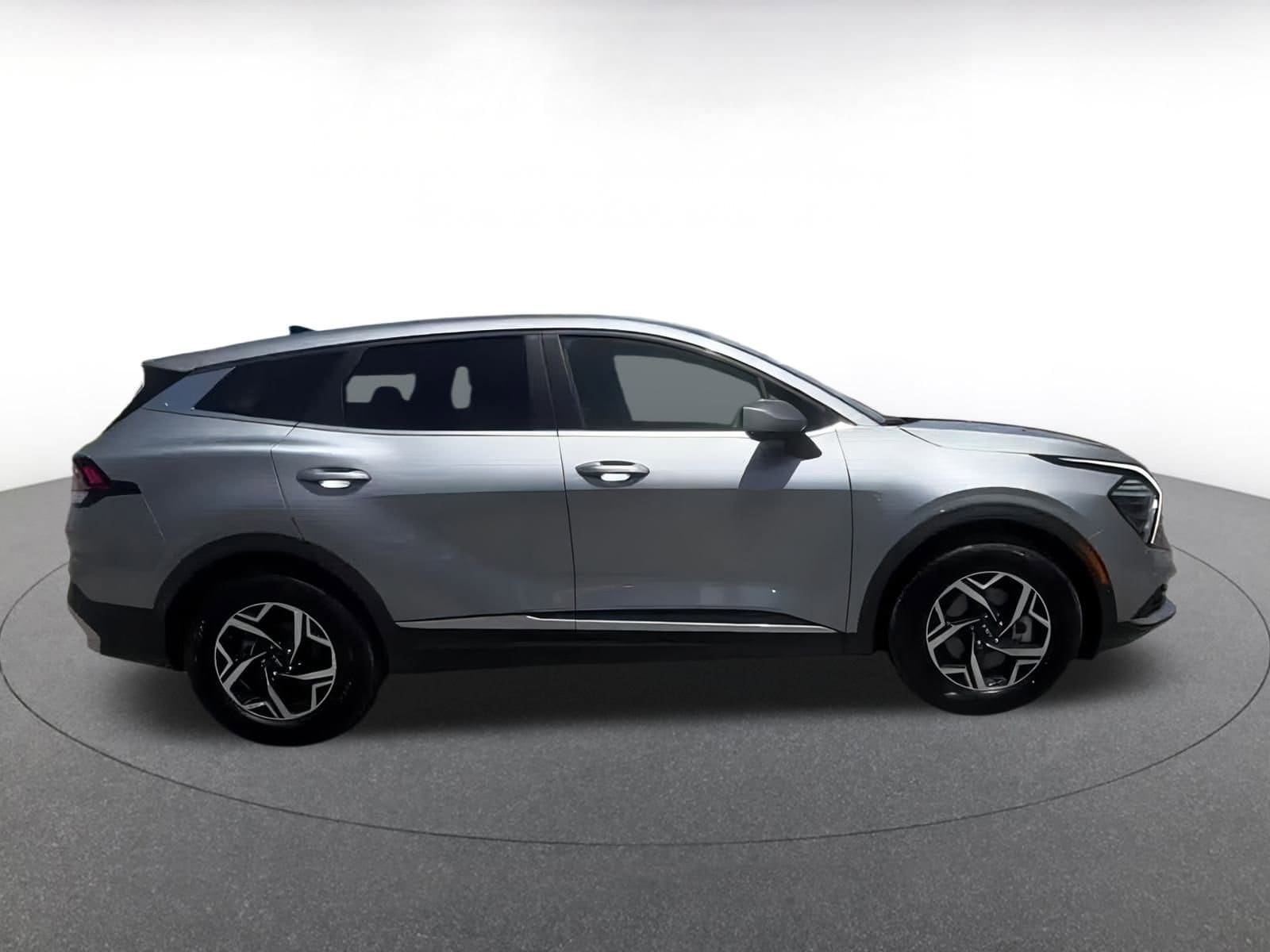 Thumbnail: 2024 Kia Sportage - 16