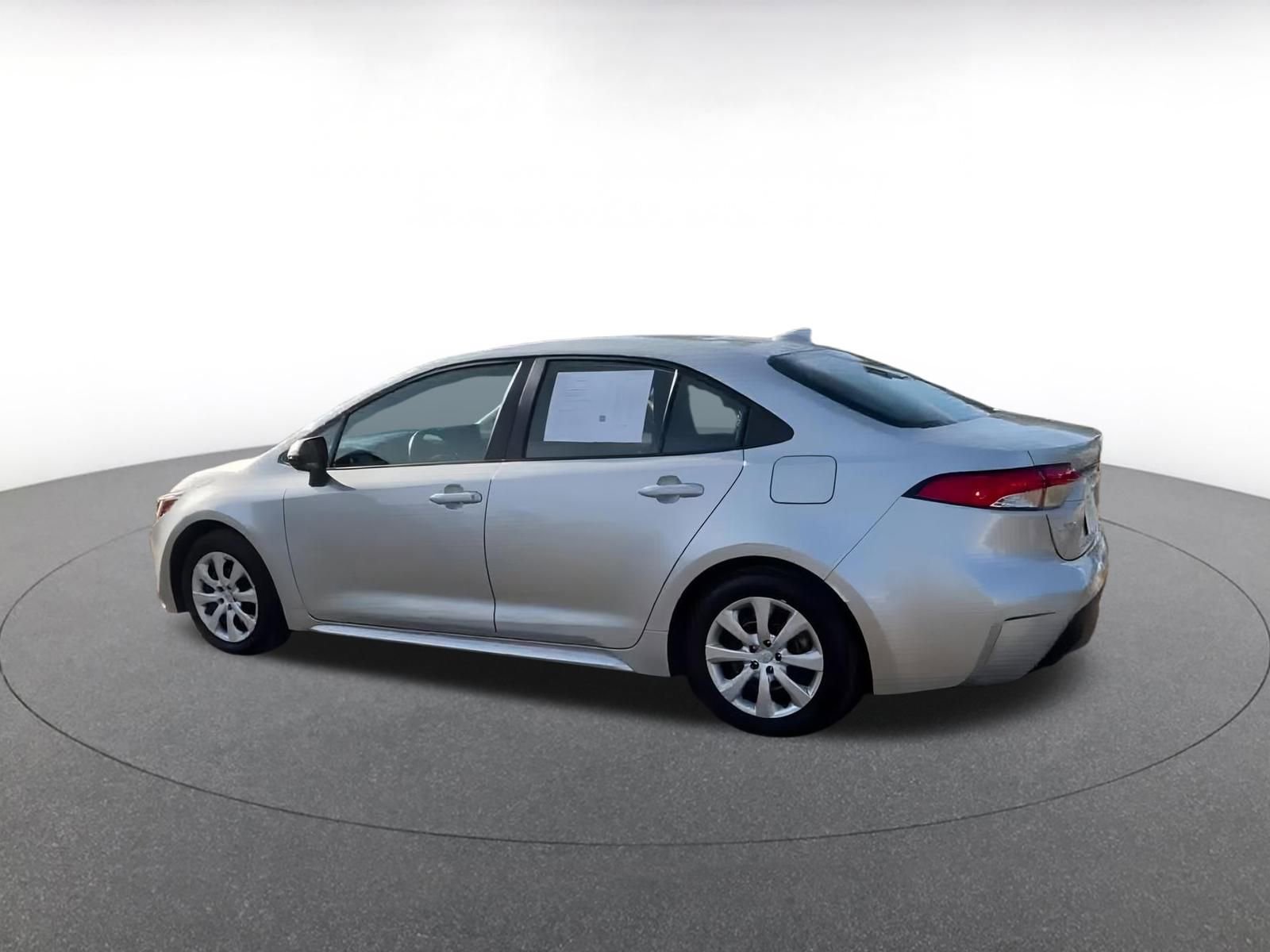 Thumbnail: 2025 Toyota Corolla - 10