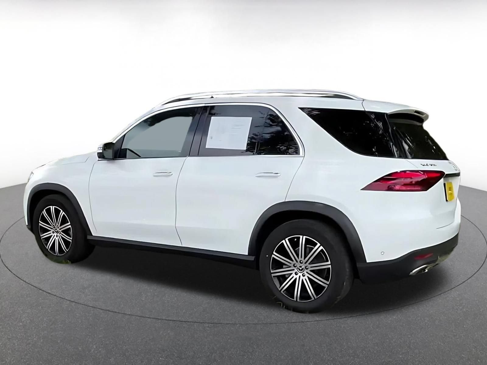 Thumbnail: 2026 Mercedes-Benz GLE - 16