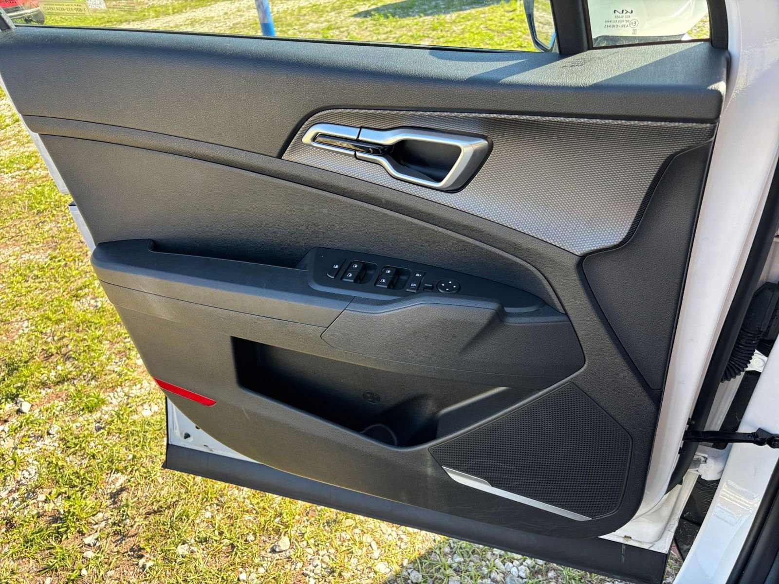 Thumbnail: 2025 Kia Sportage - 18