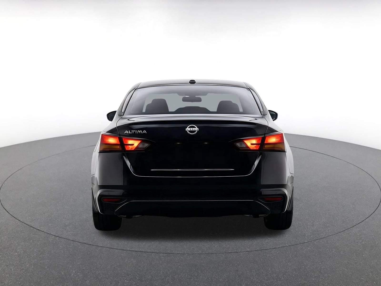 Thumbnail: 2025 Nissan Altima - 8