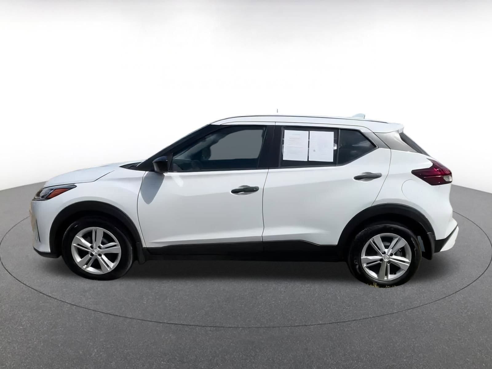 Thumbnail: 2024 Nissan Kicks - 9