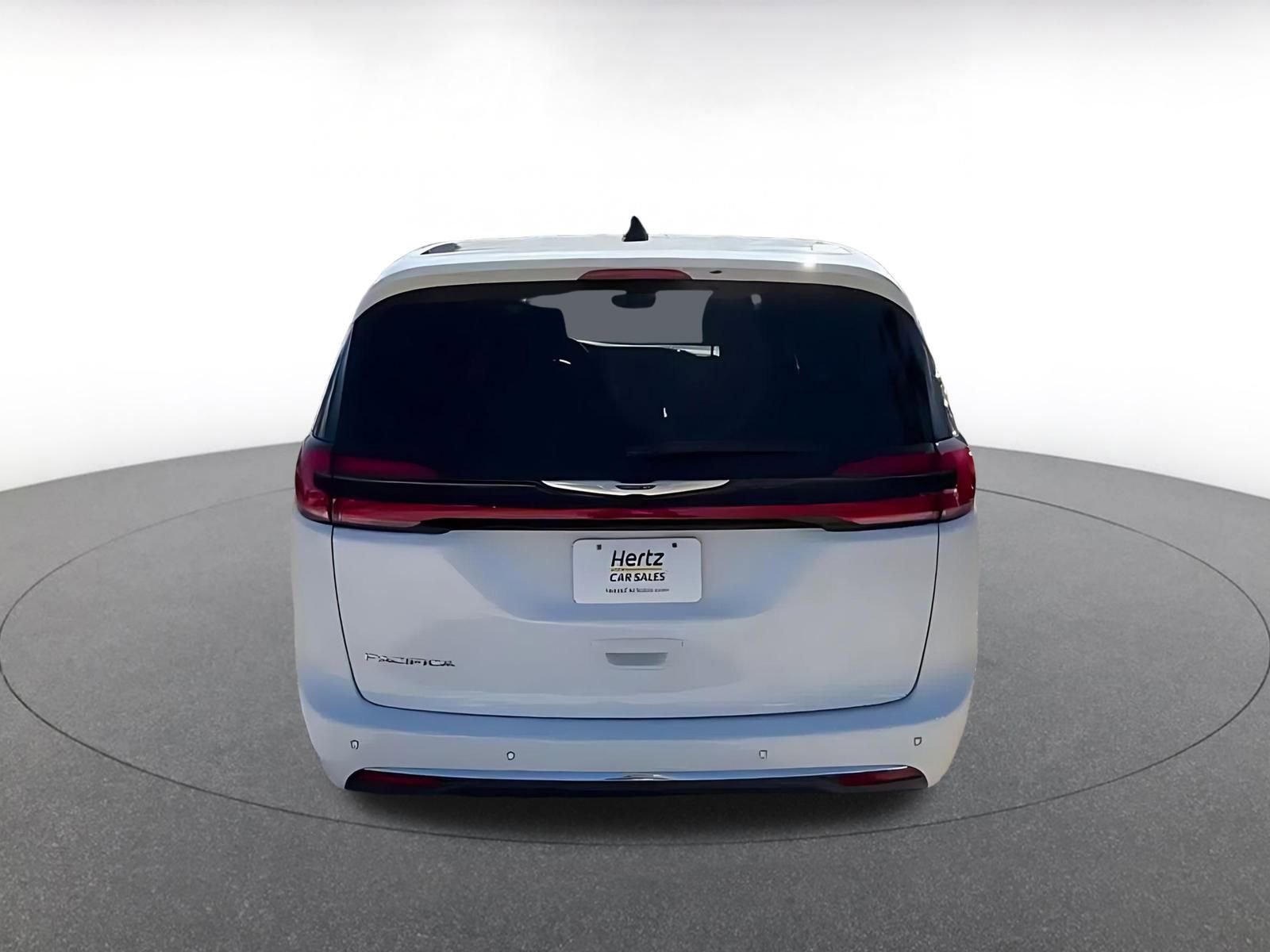 Thumbnail: 2025 Chrysler Pacifica - 12