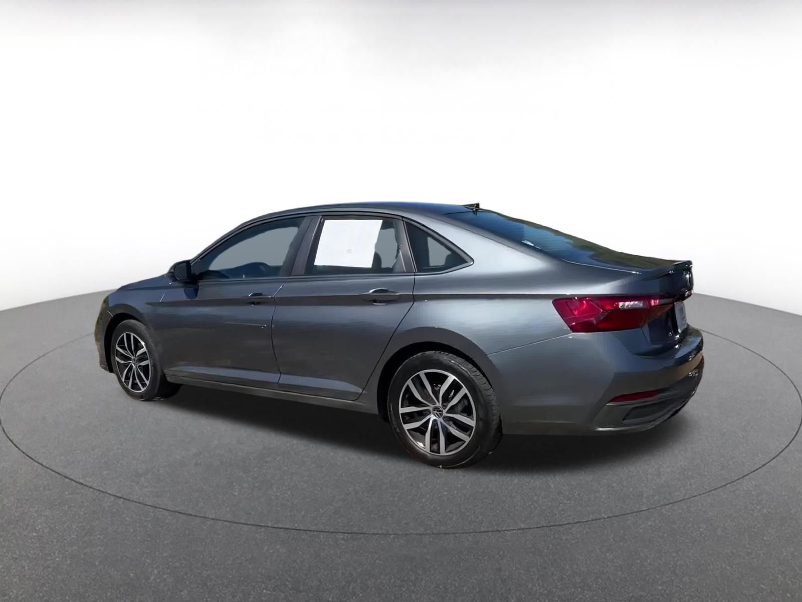 Thumbnail: 2025 Volkswagen Jetta - 10