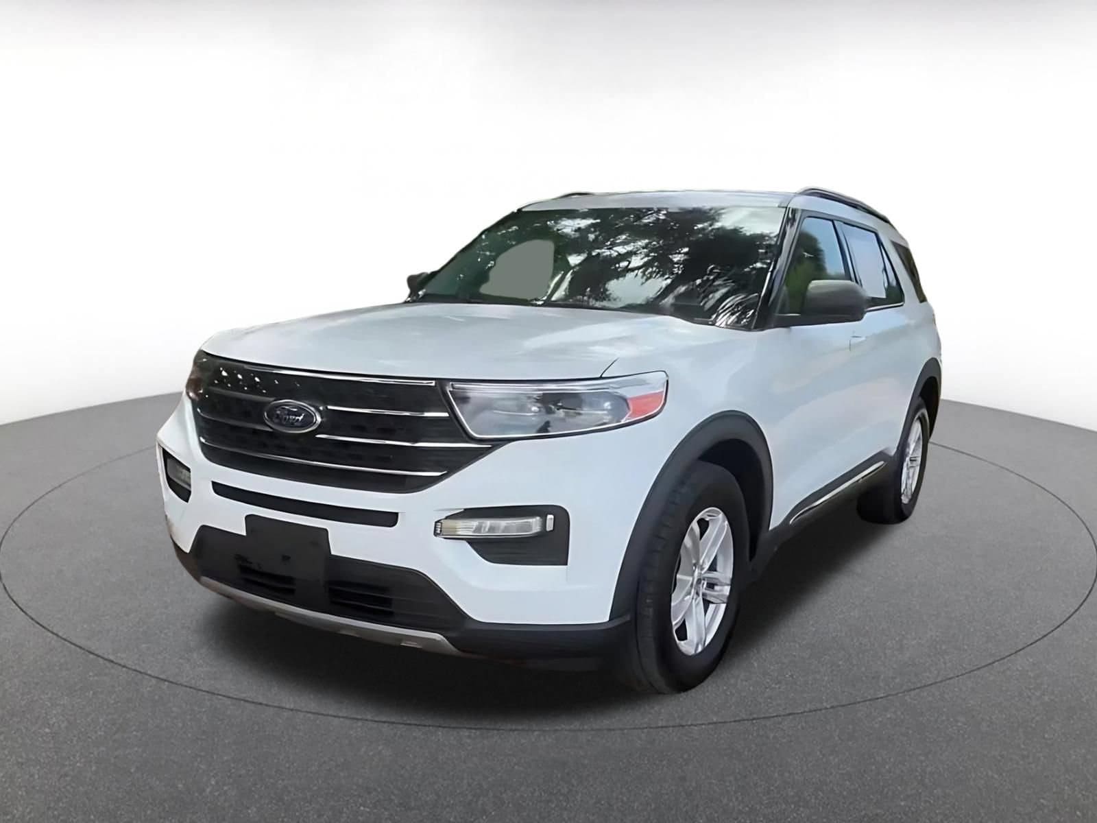 Thumbnail: 2023 Ford Explorer - 7