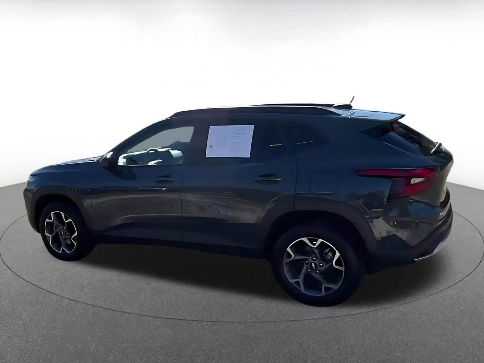 Thumbnail: 2025 Chevrolet Trax - 10