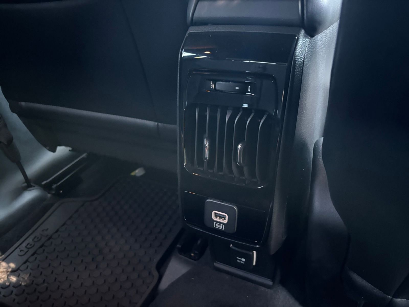 Thumbnail: 2025 Jeep Compass - 24