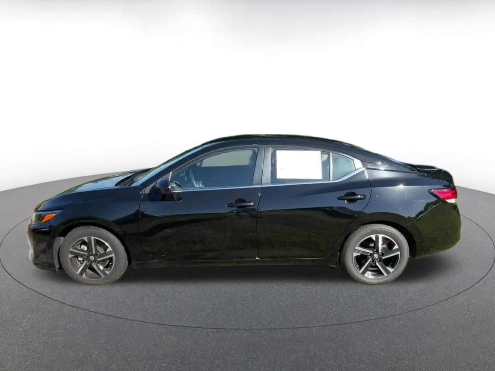Thumbnail: 2025 Nissan Sentra - 8