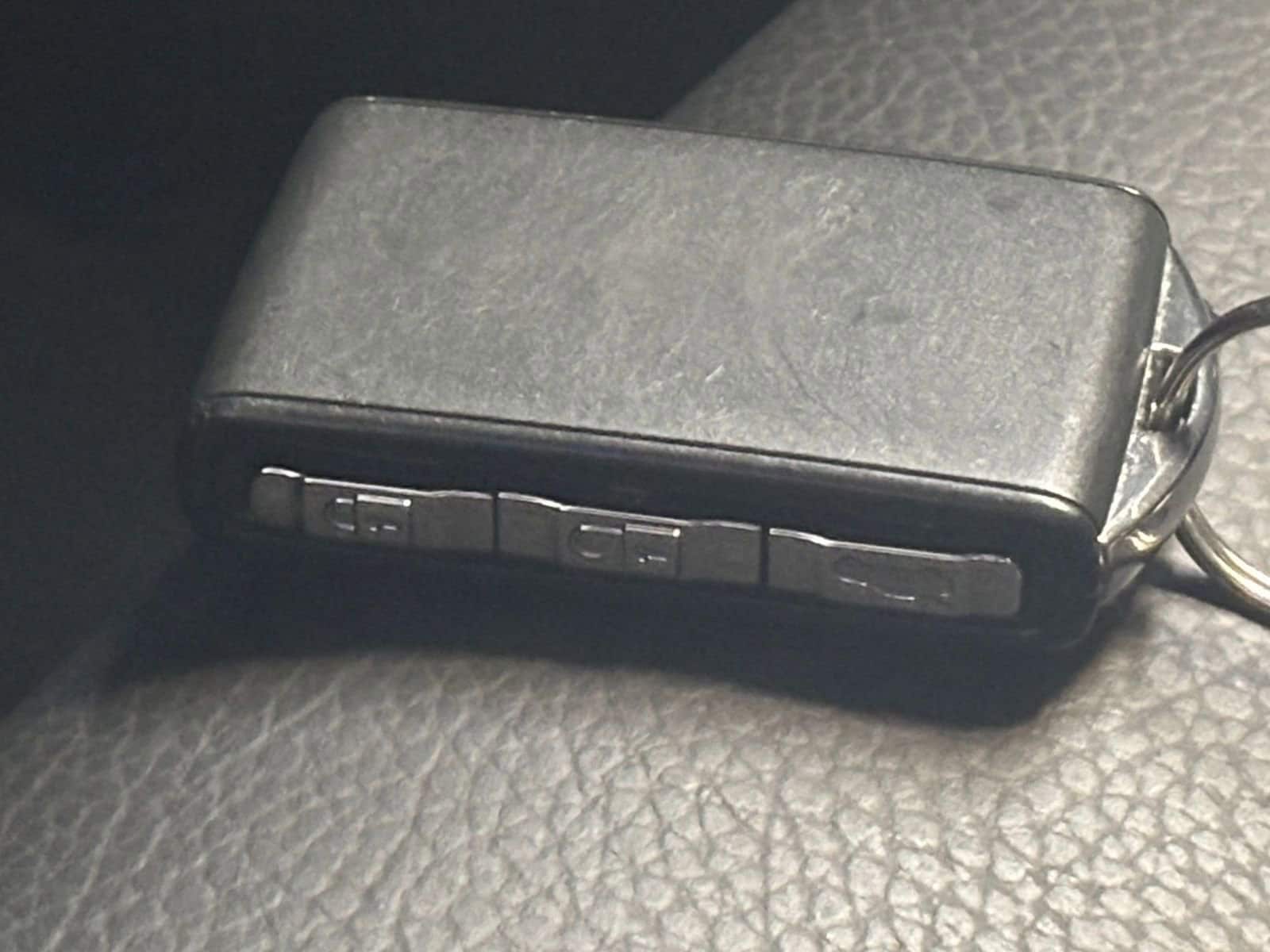 Thumbnail: 2025 Volvo S60 - 22