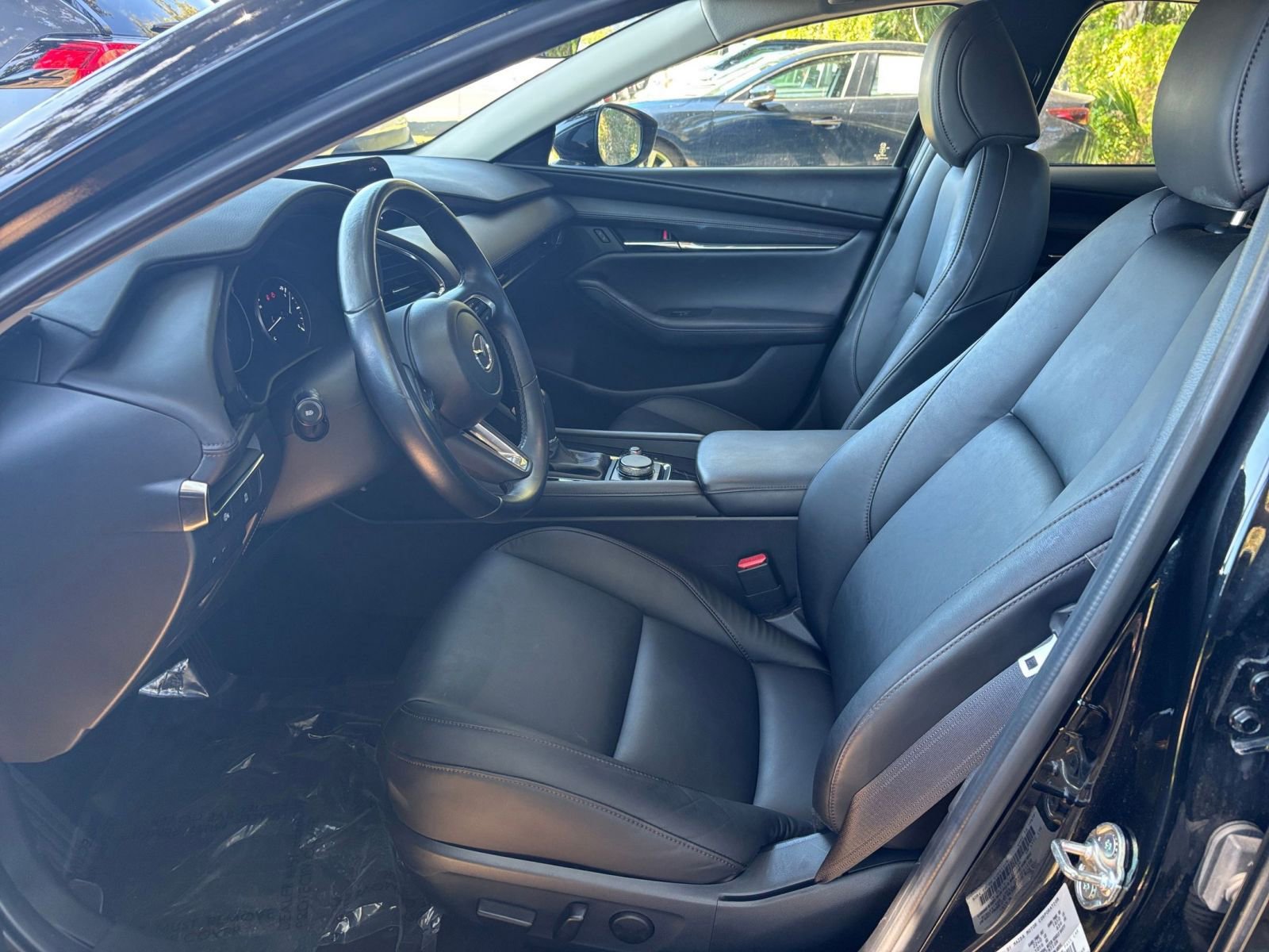 Thumbnail: 2025 Mazda Mazda3 - 25