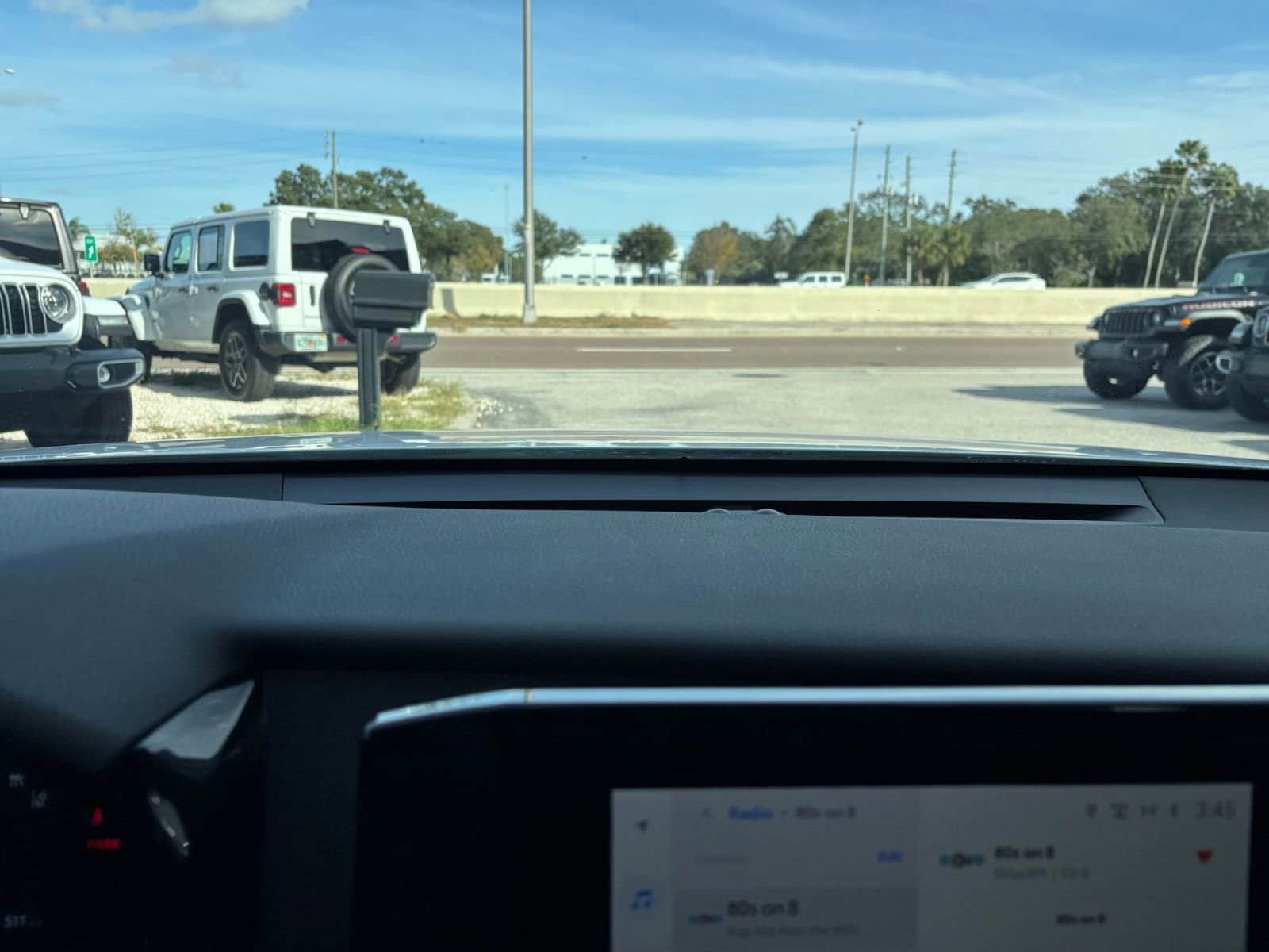 Thumbnail: 2025 Toyota Camry - 18