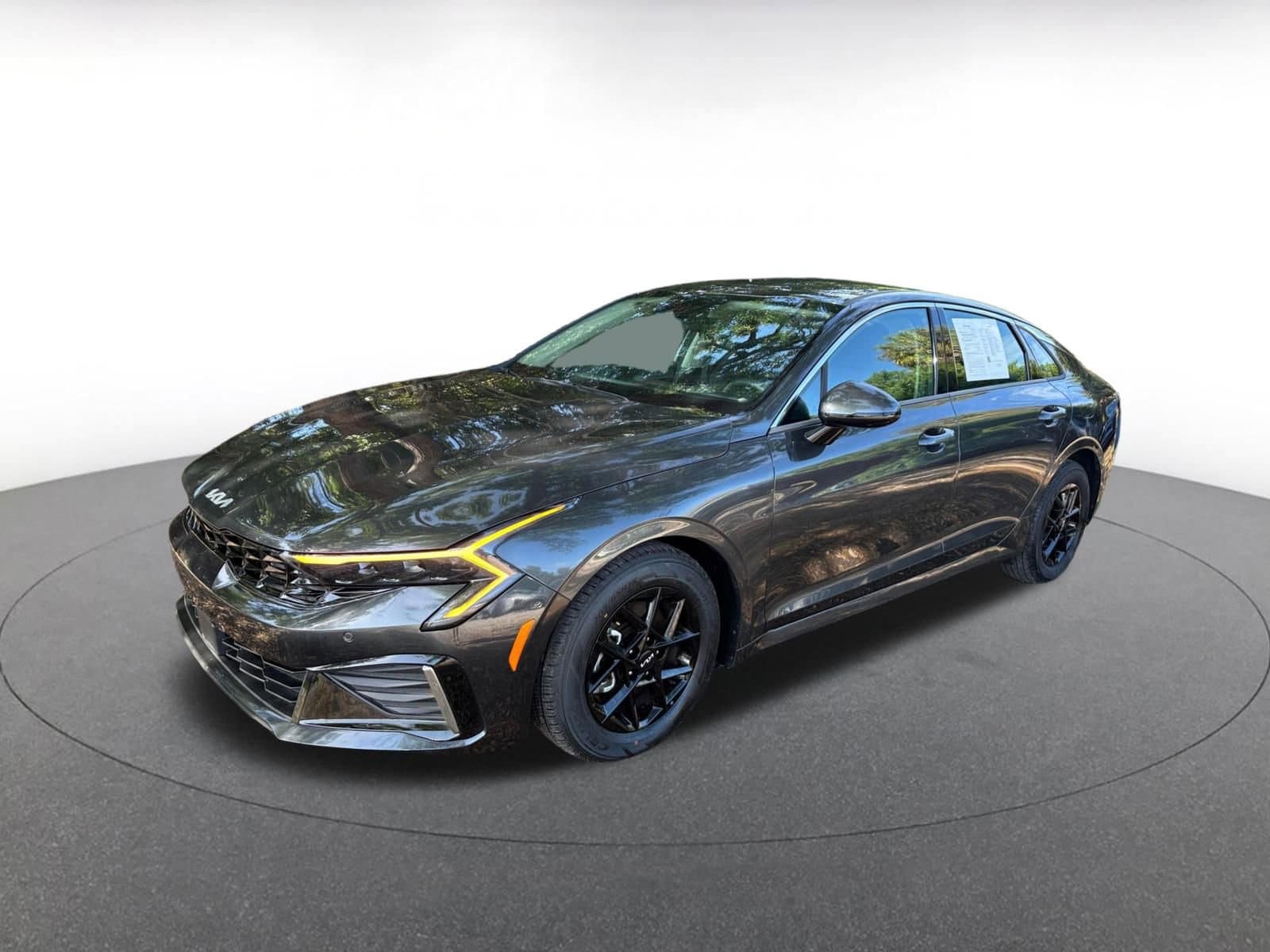 Thumbnail: 2025 Kia K5 - 3