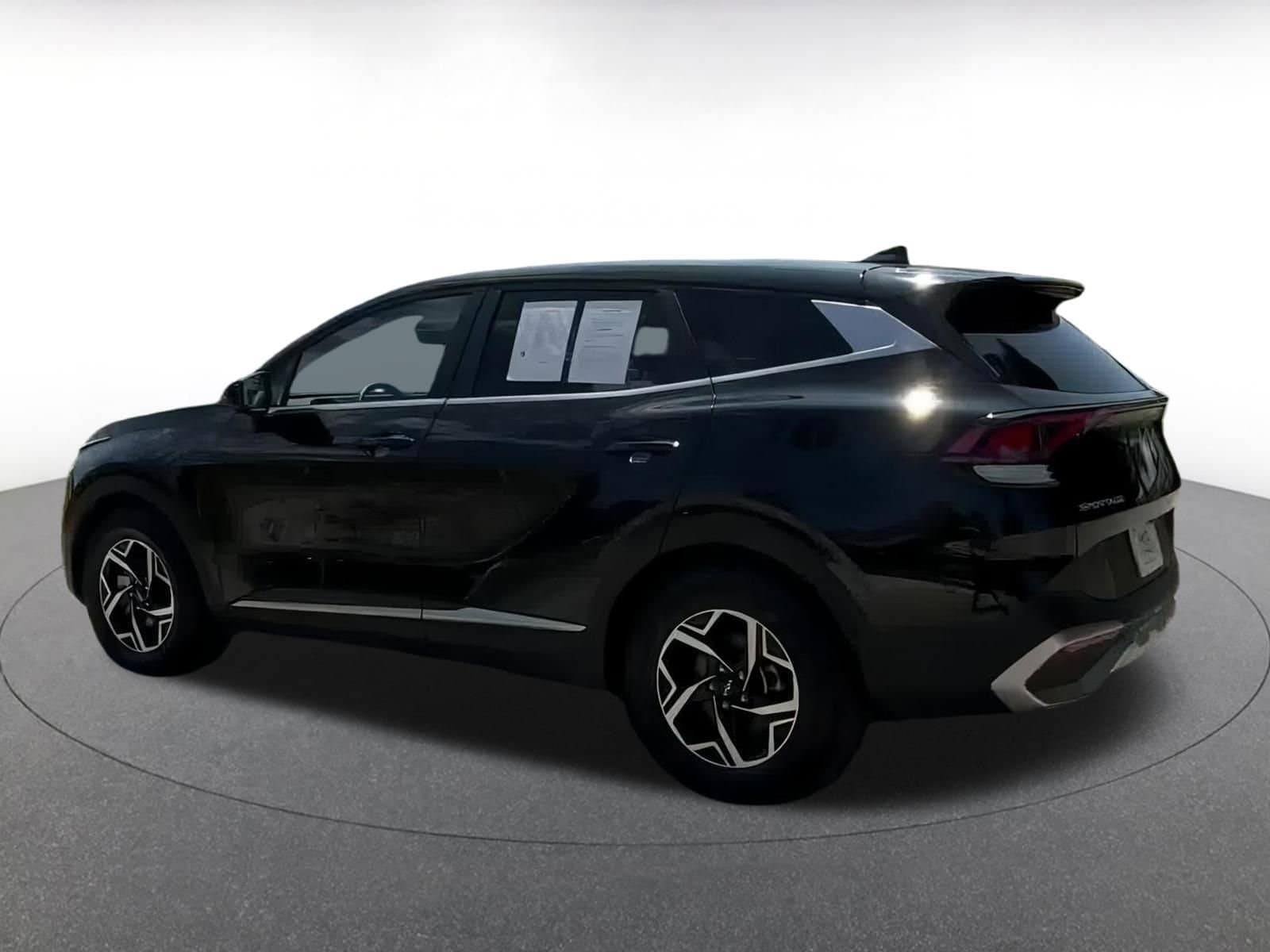 Thumbnail: 2024 Kia Sportage - 10