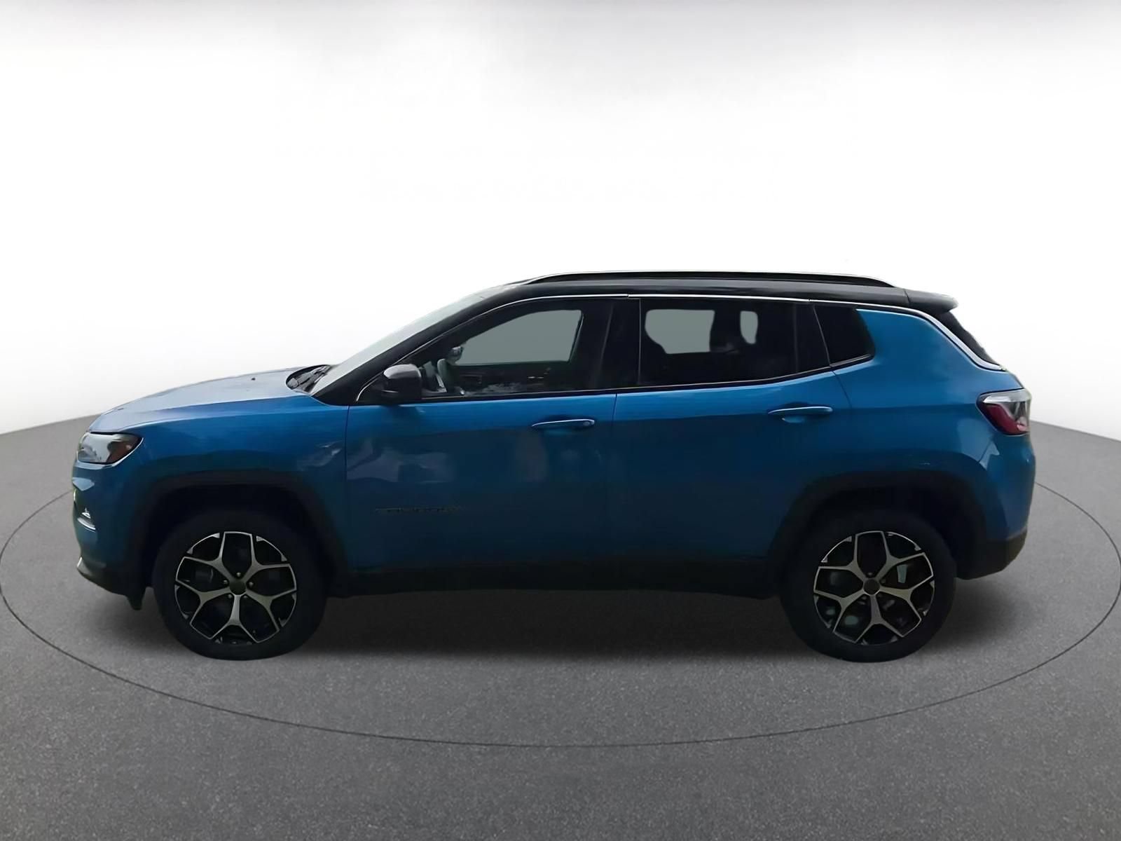 Thumbnail: 2025 Jeep Compass - 8