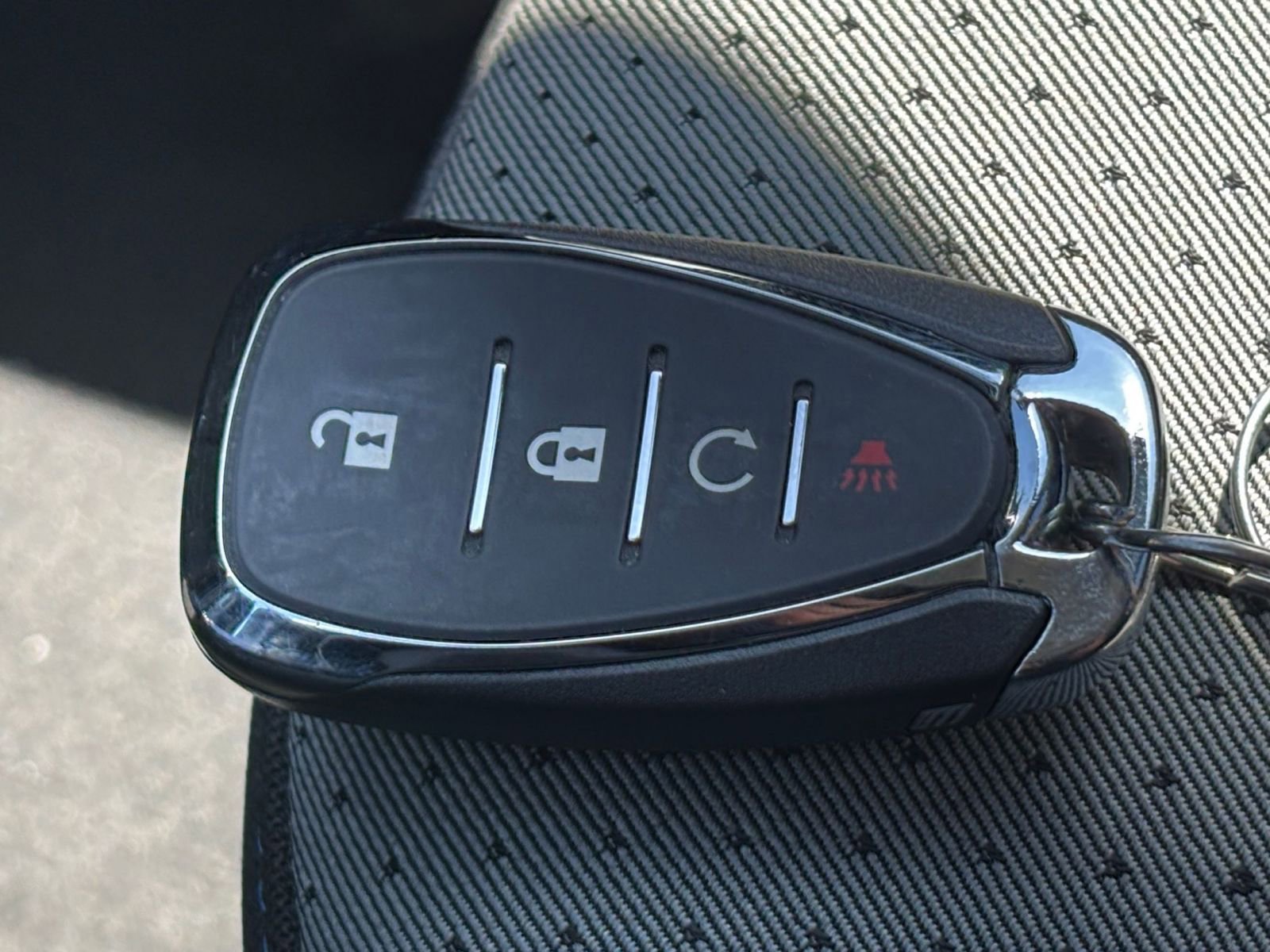 Thumbnail: 2025 Chevrolet Trax - 21