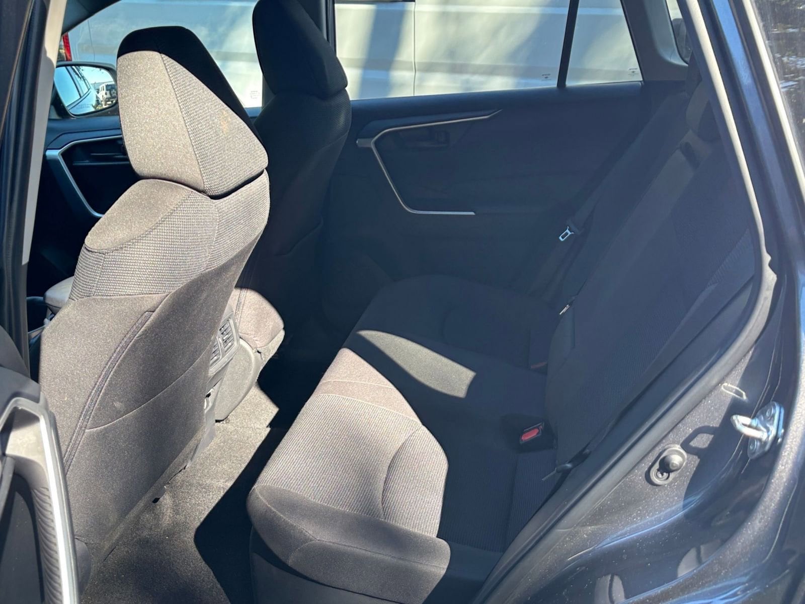 Thumbnail: 2025 Toyota RAV4 - 25