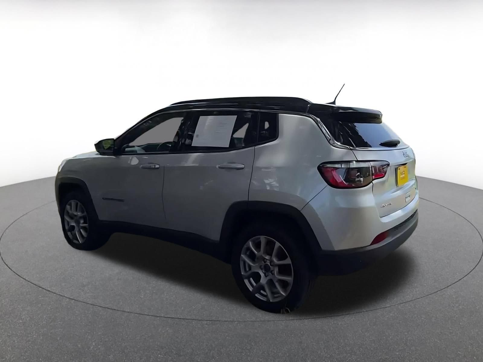 Thumbnail: 2025 Jeep Compass - 8