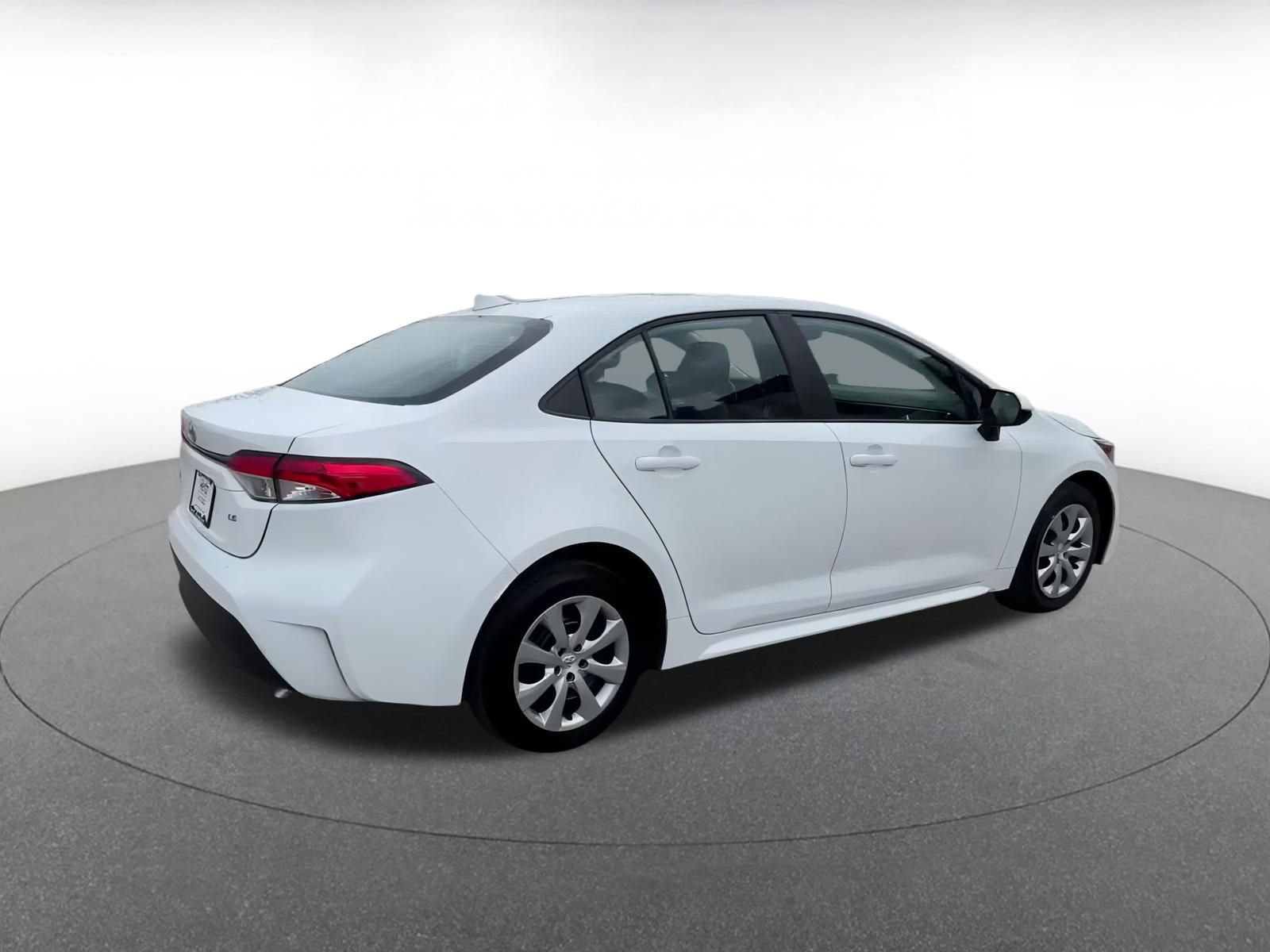 Thumbnail: 2024 Toyota Corolla - 16