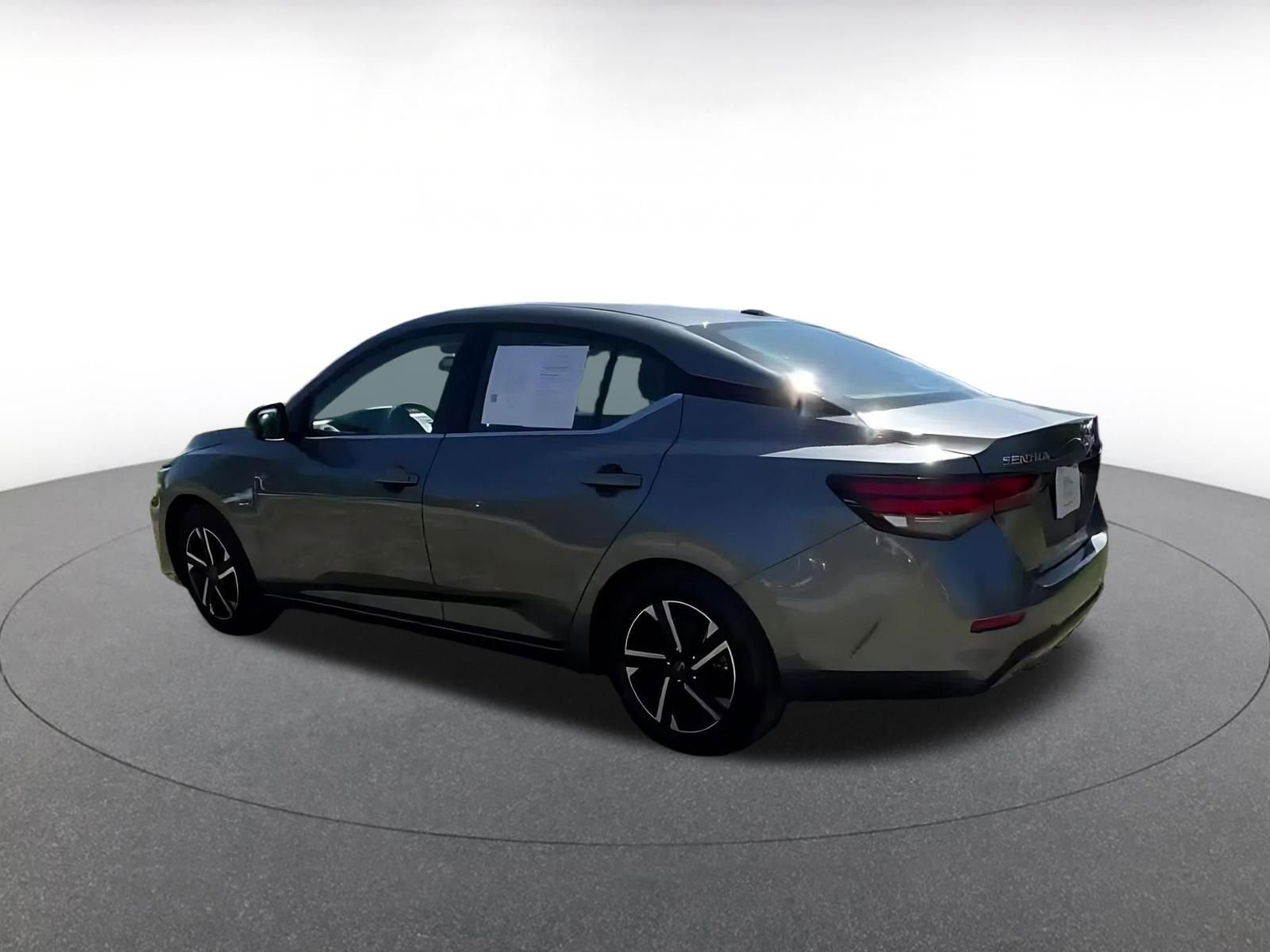 Thumbnail: 2025 Nissan Sentra - 10