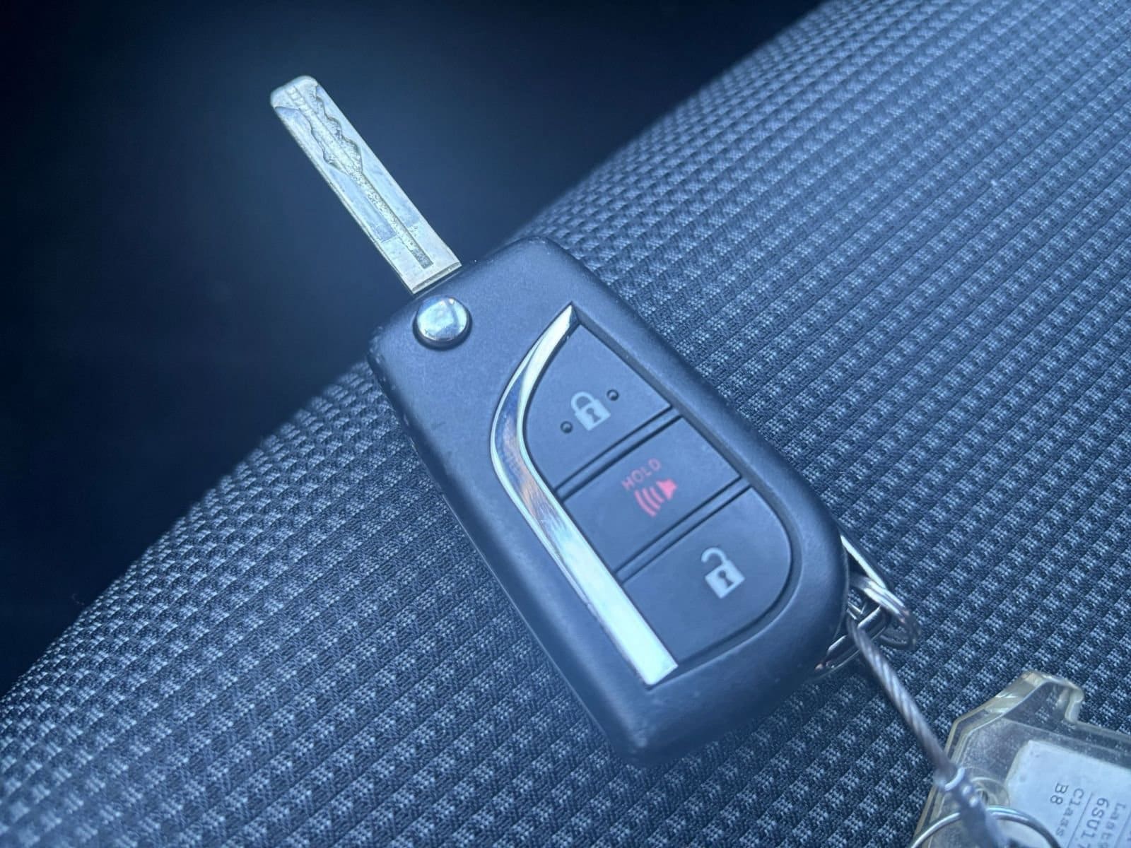 Thumbnail: 2025 Toyota RAV4 - 22