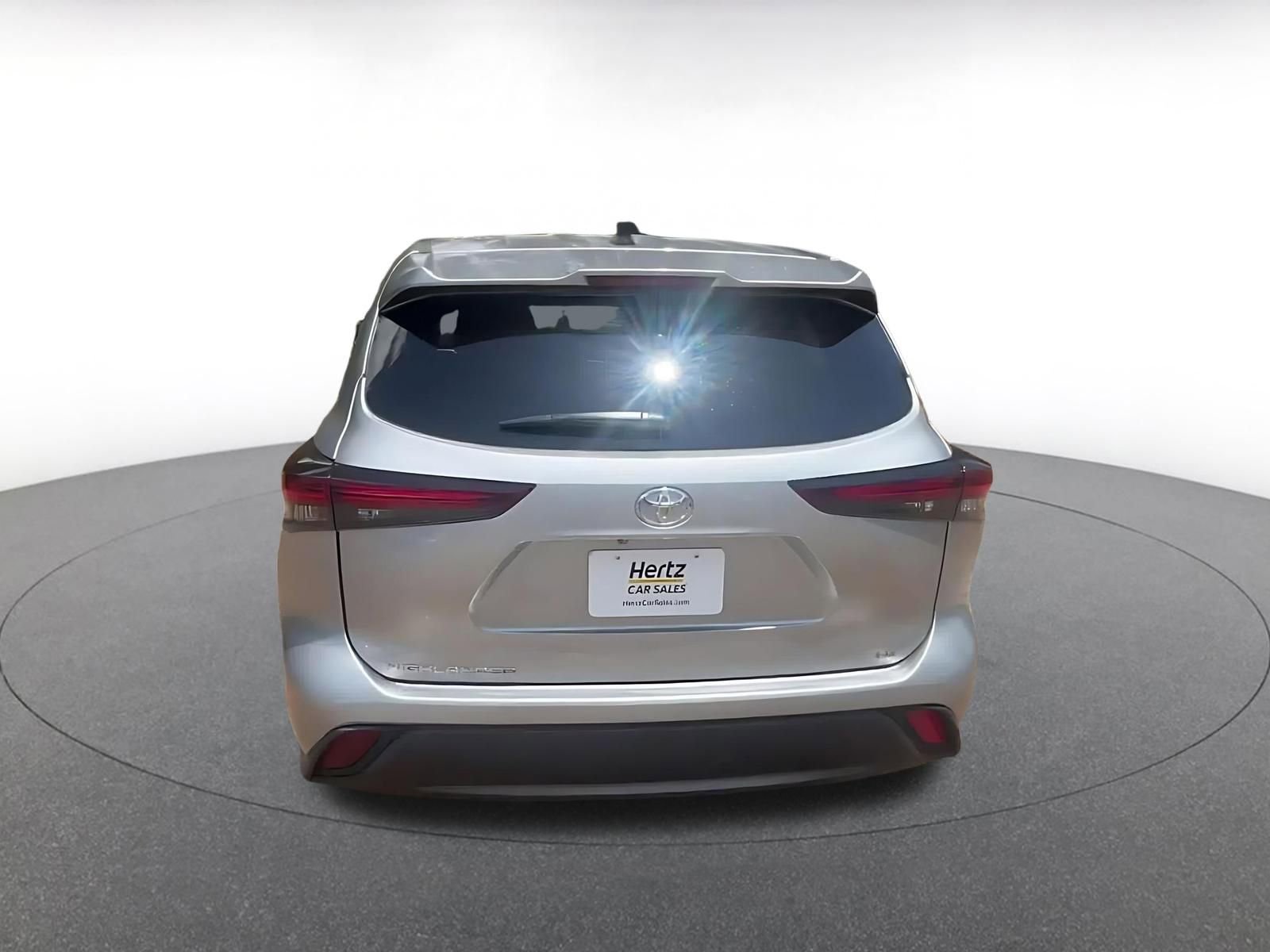 Thumbnail: 2025 Toyota Highlander - 12
