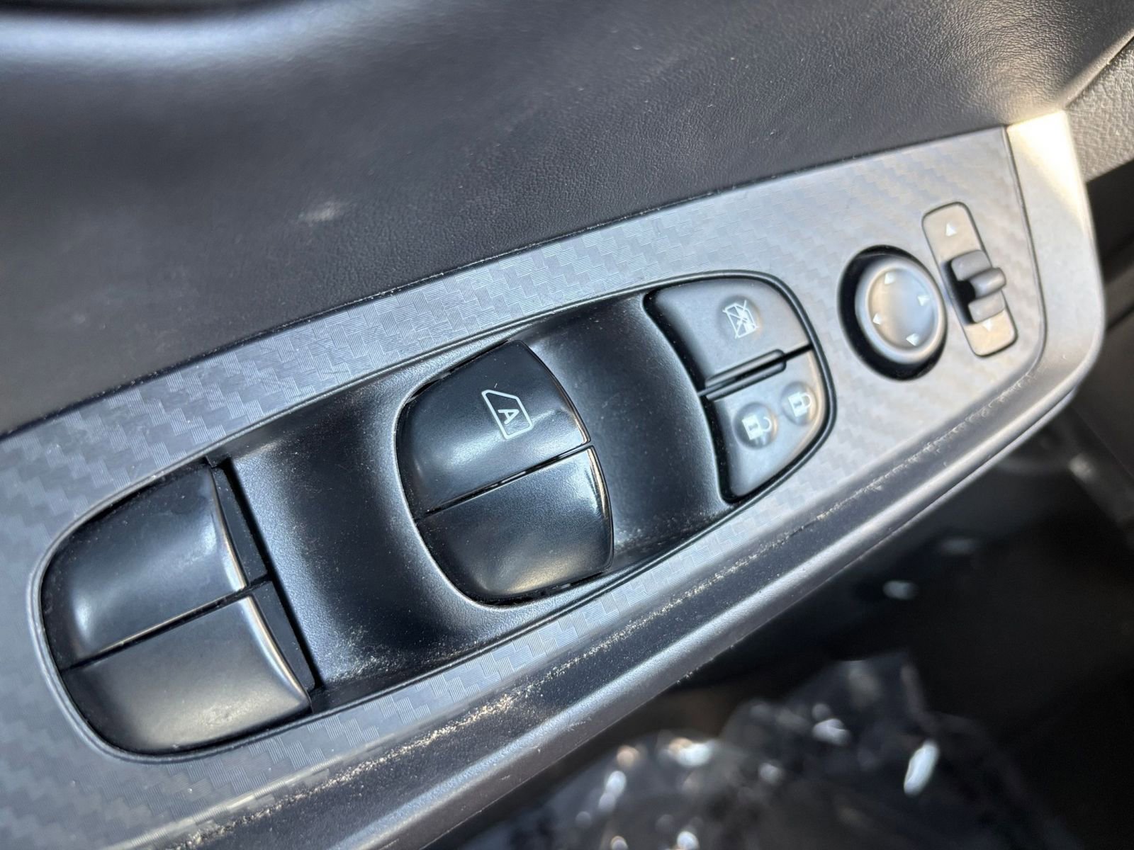 Thumbnail: 2025 Nissan Sentra - 18