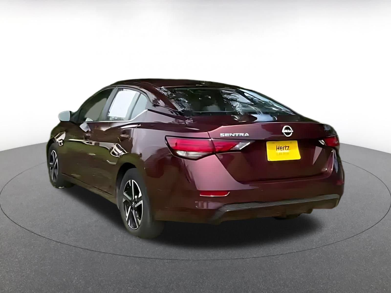 Thumbnail: 2025 Nissan Sentra - 9
