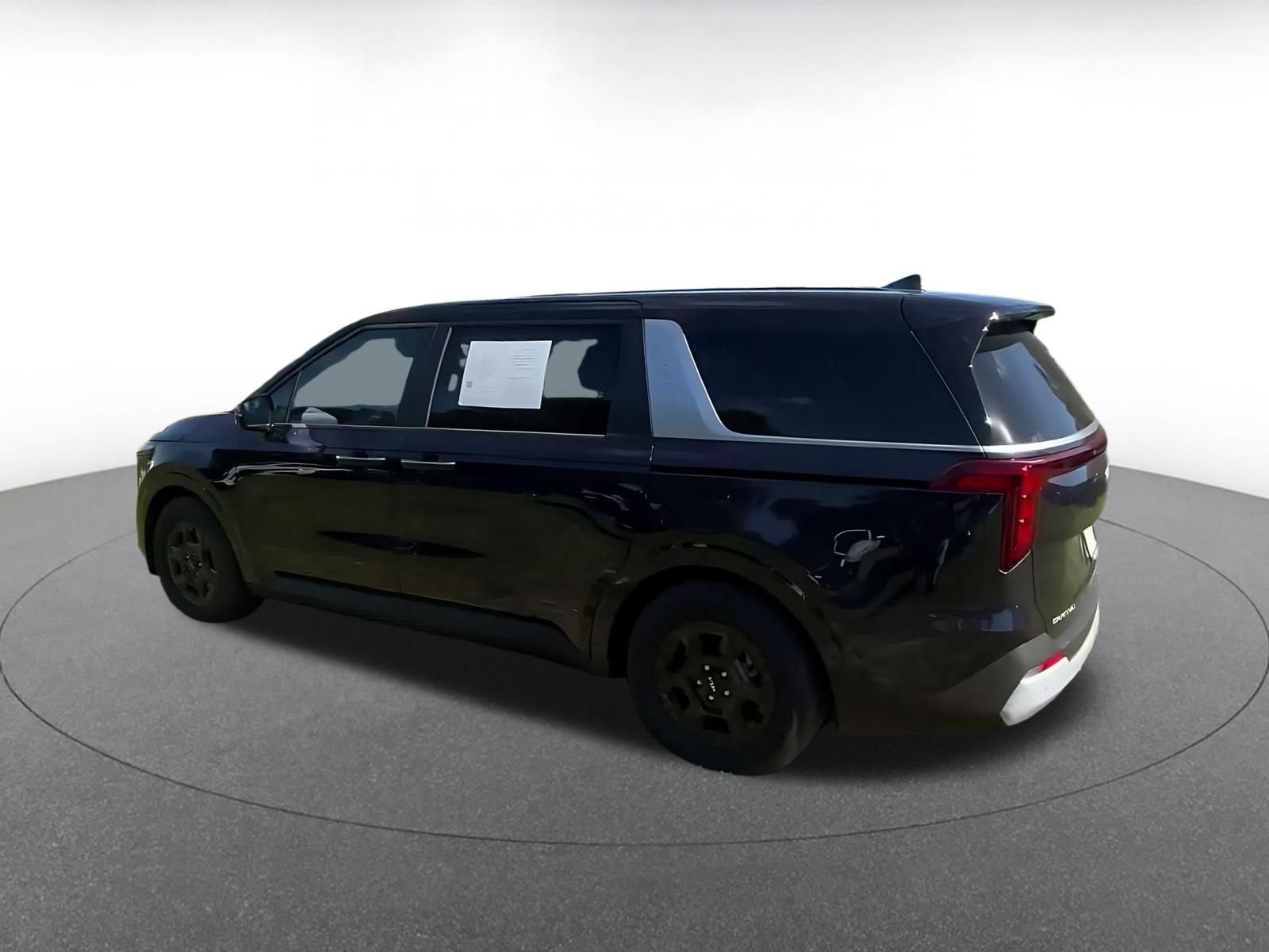 Thumbnail: 2026 Kia Carnival - 8