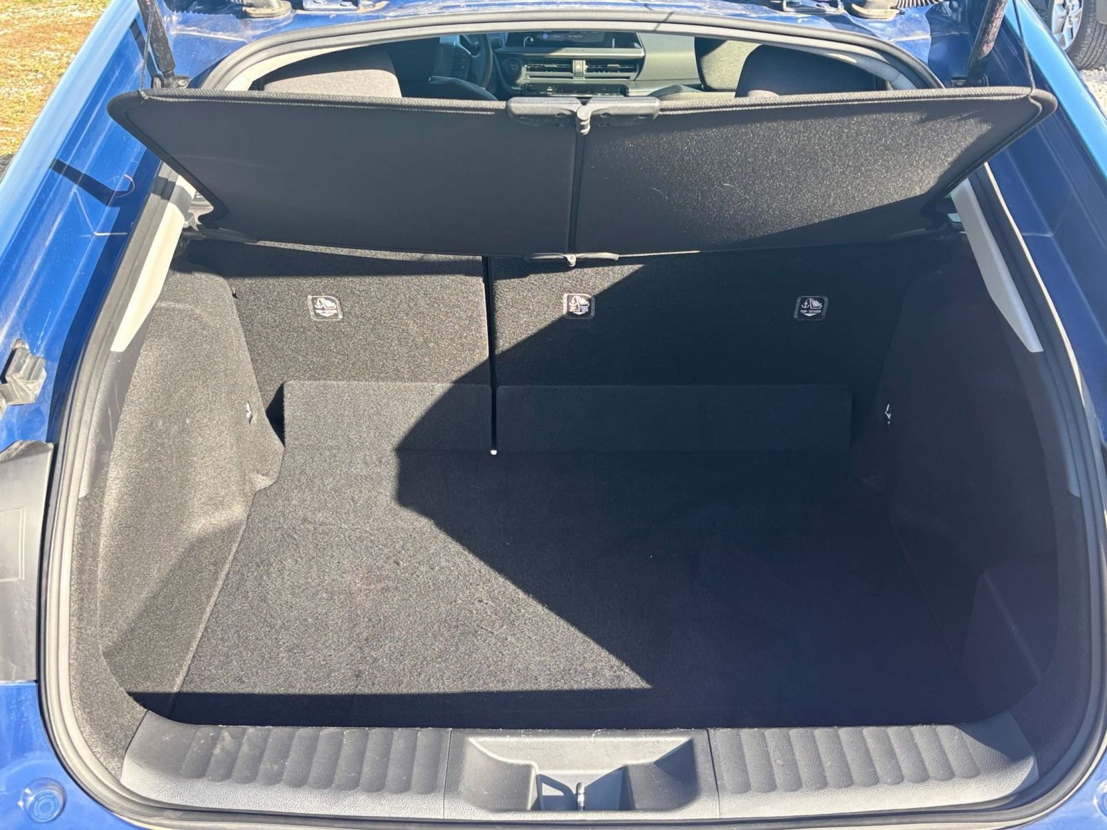 Thumbnail: 2025 Toyota Prius - 31