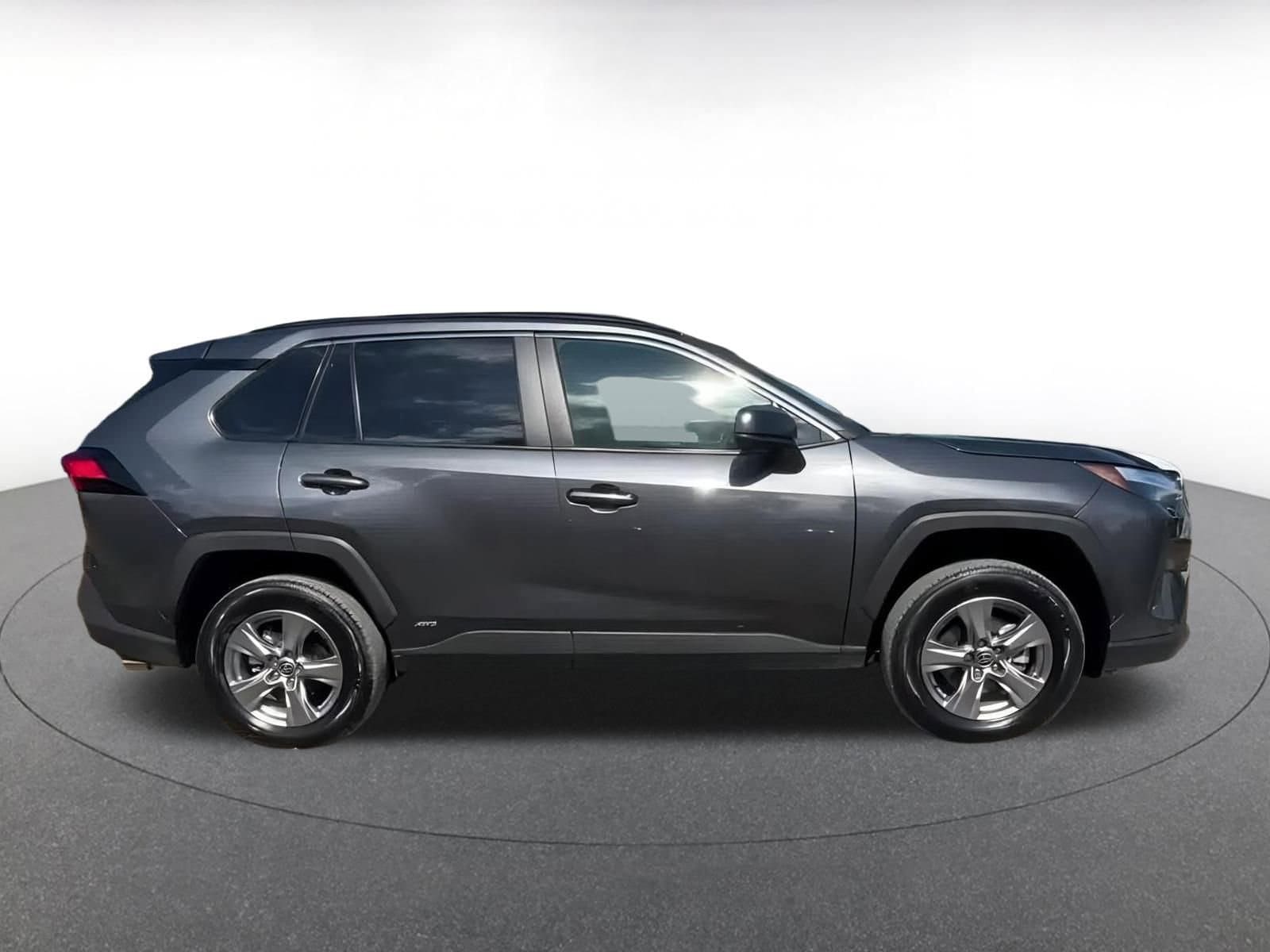 Thumbnail: 2025 Toyota RAV4 - 16