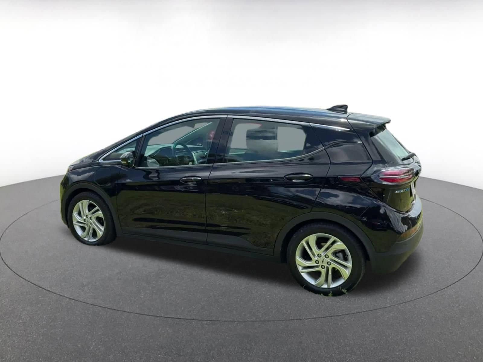 Thumbnail: 2023 Chevrolet Bolt EV - 10