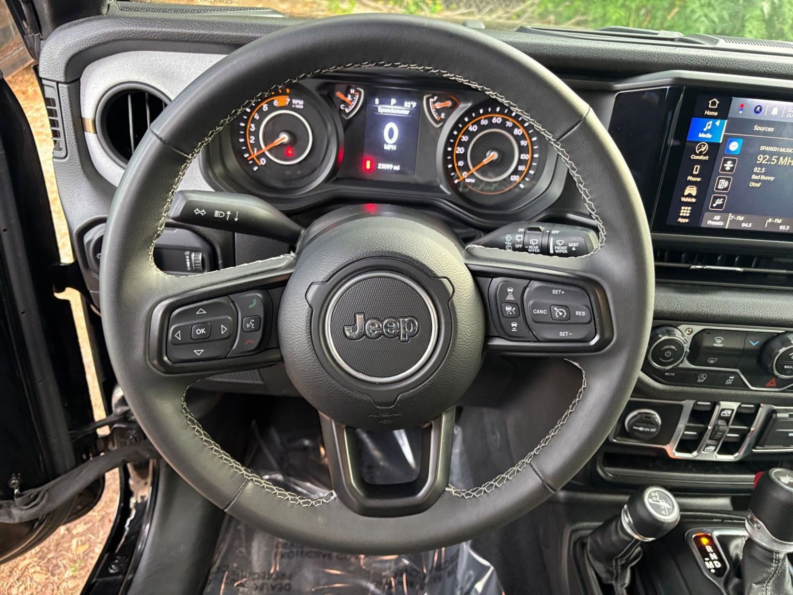 Thumbnail: 2025 Jeep Wrangler - 28