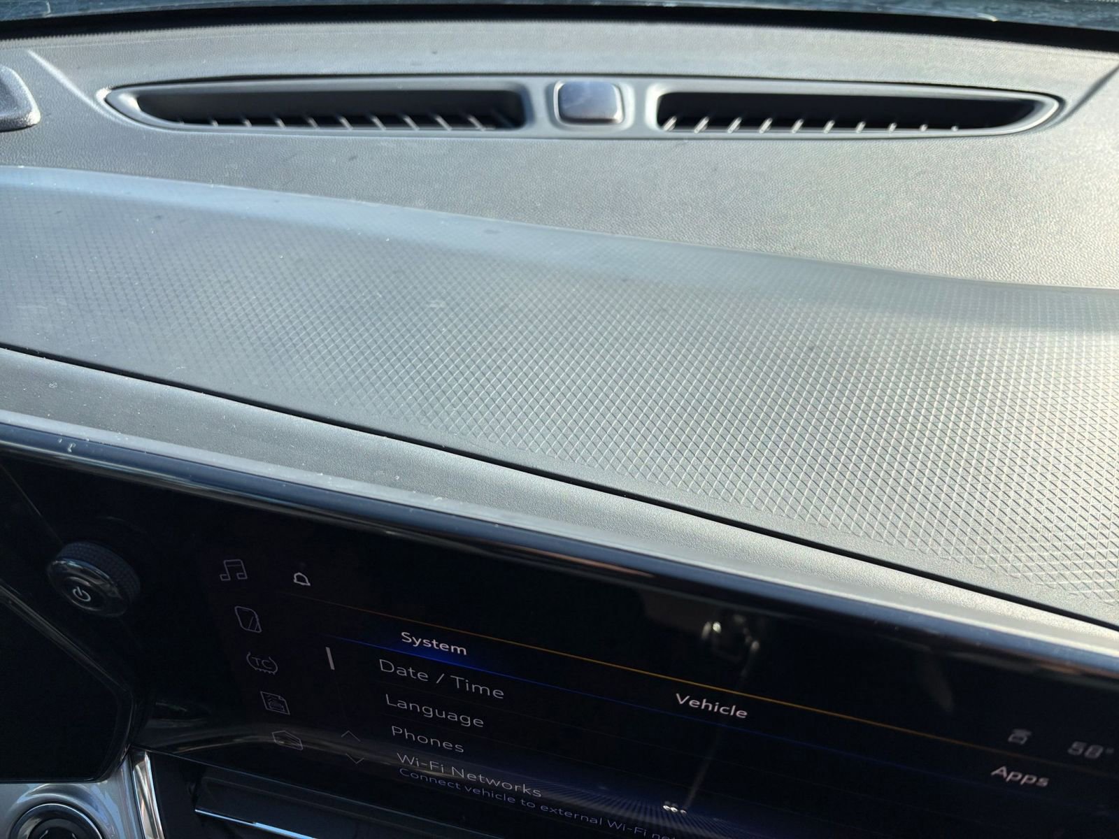 Thumbnail: 2025 Chevrolet Trax - 18