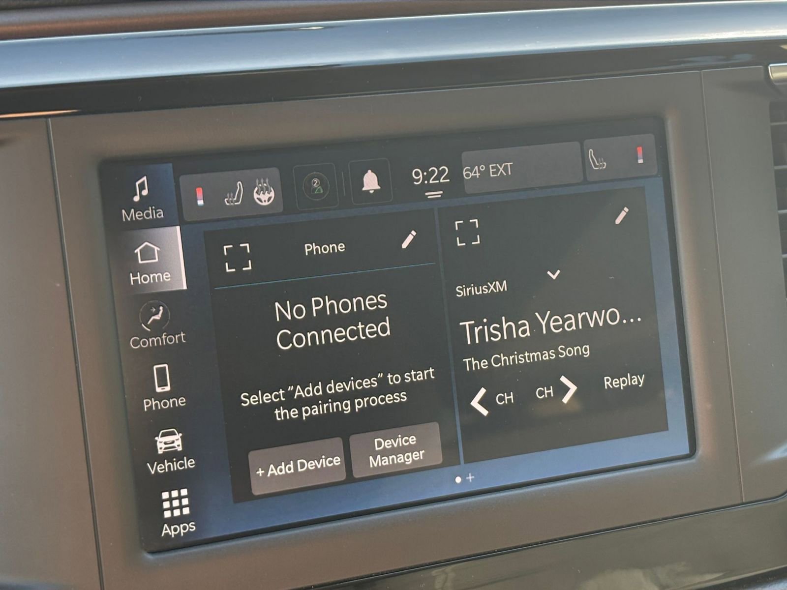 Thumbnail: 2023 Chrysler Voyager - 21