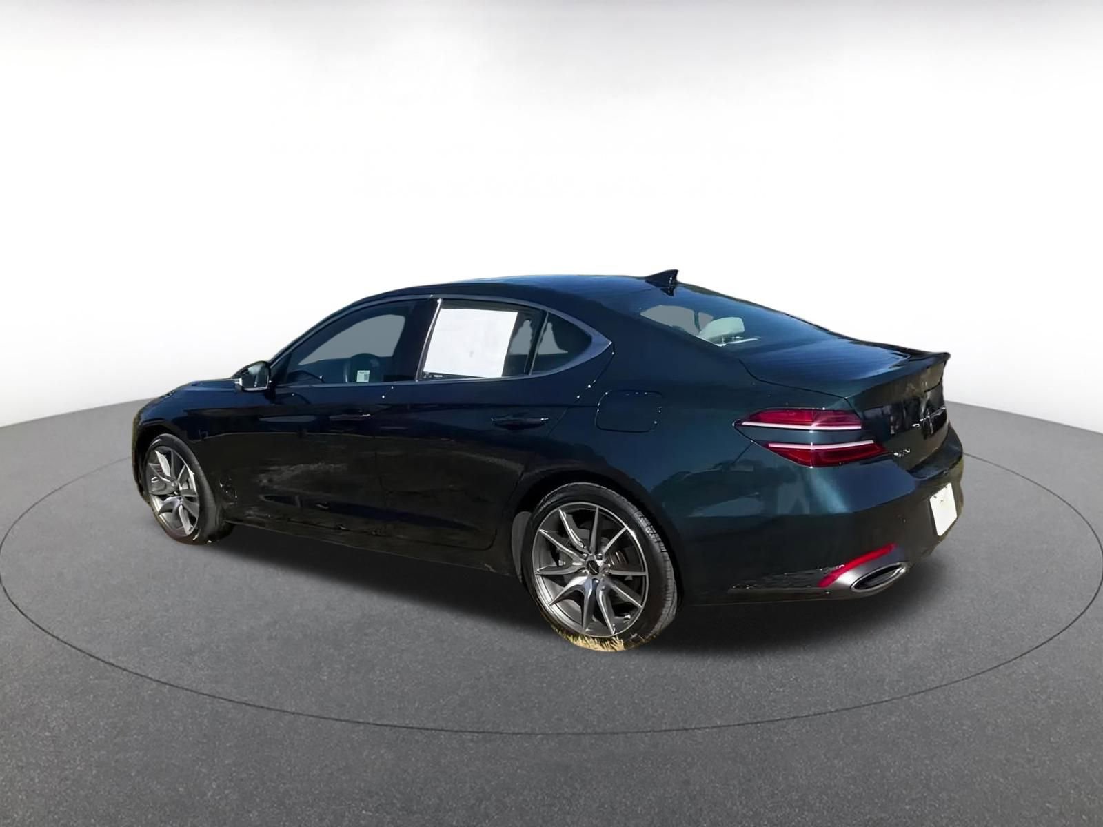 Thumbnail: 2025 Genesis G70 - 10