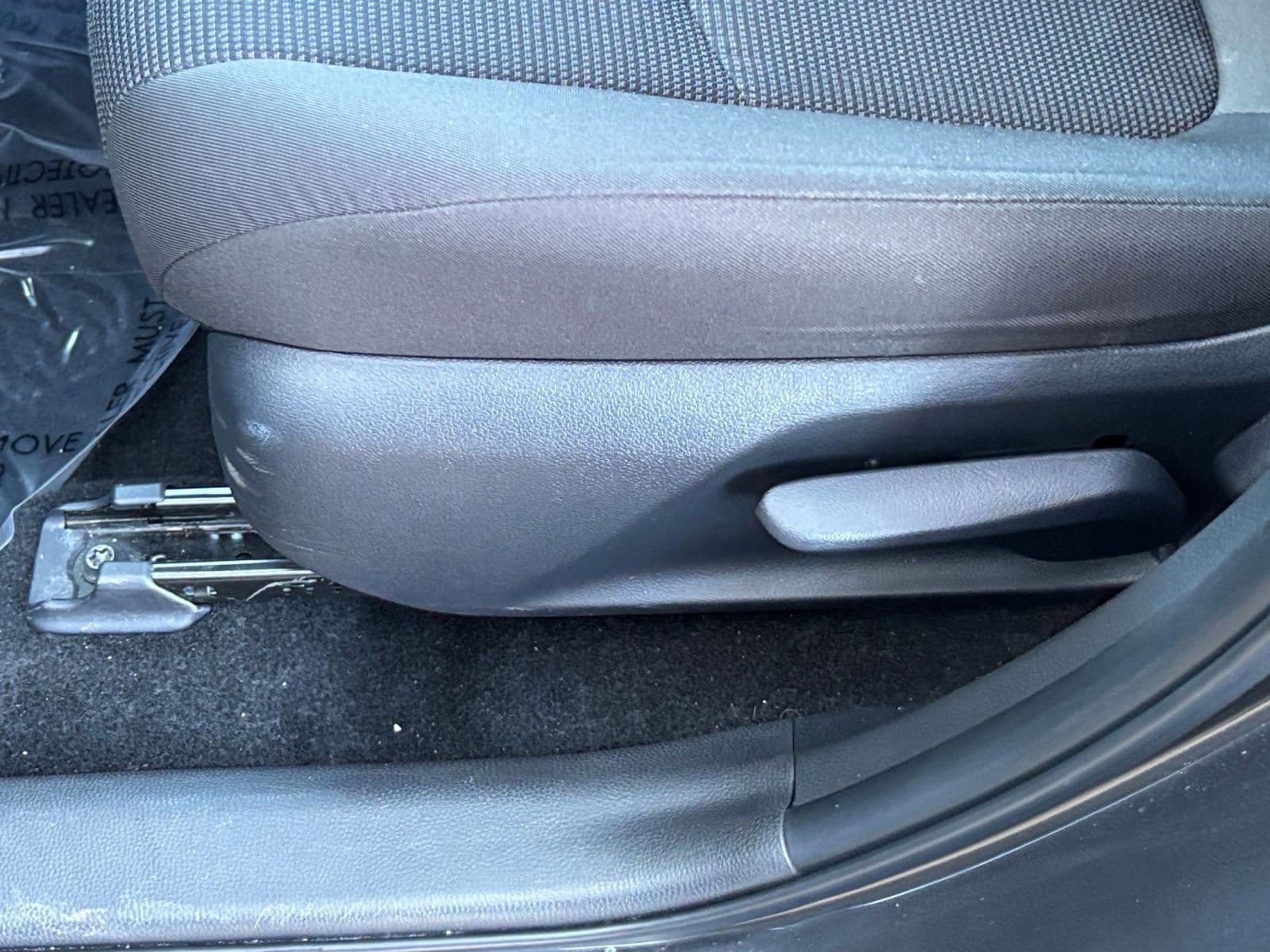 Thumbnail: 2025 Toyota RAV4 - 23