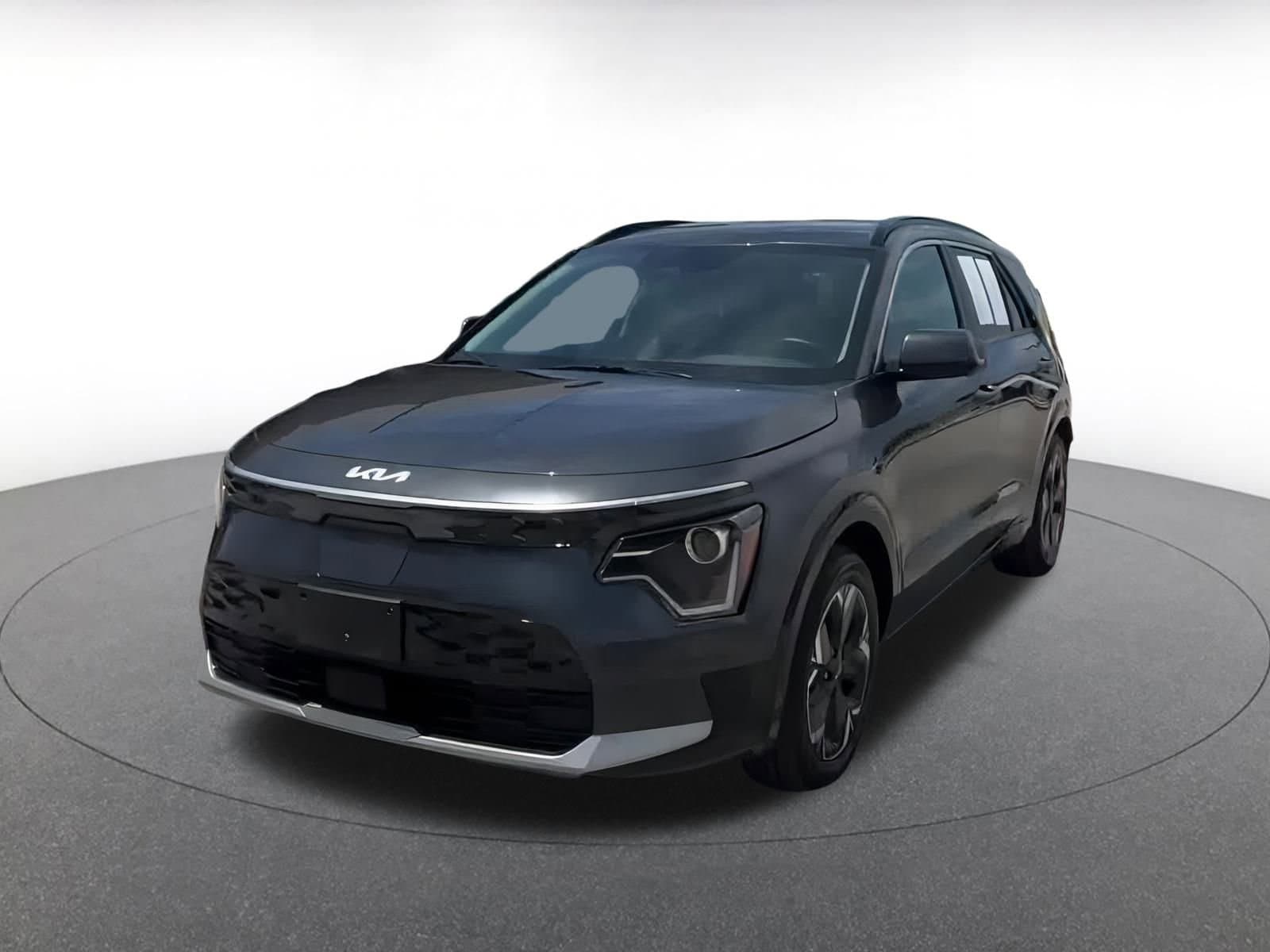 Thumbnail: 2023 Kia Niro - 7