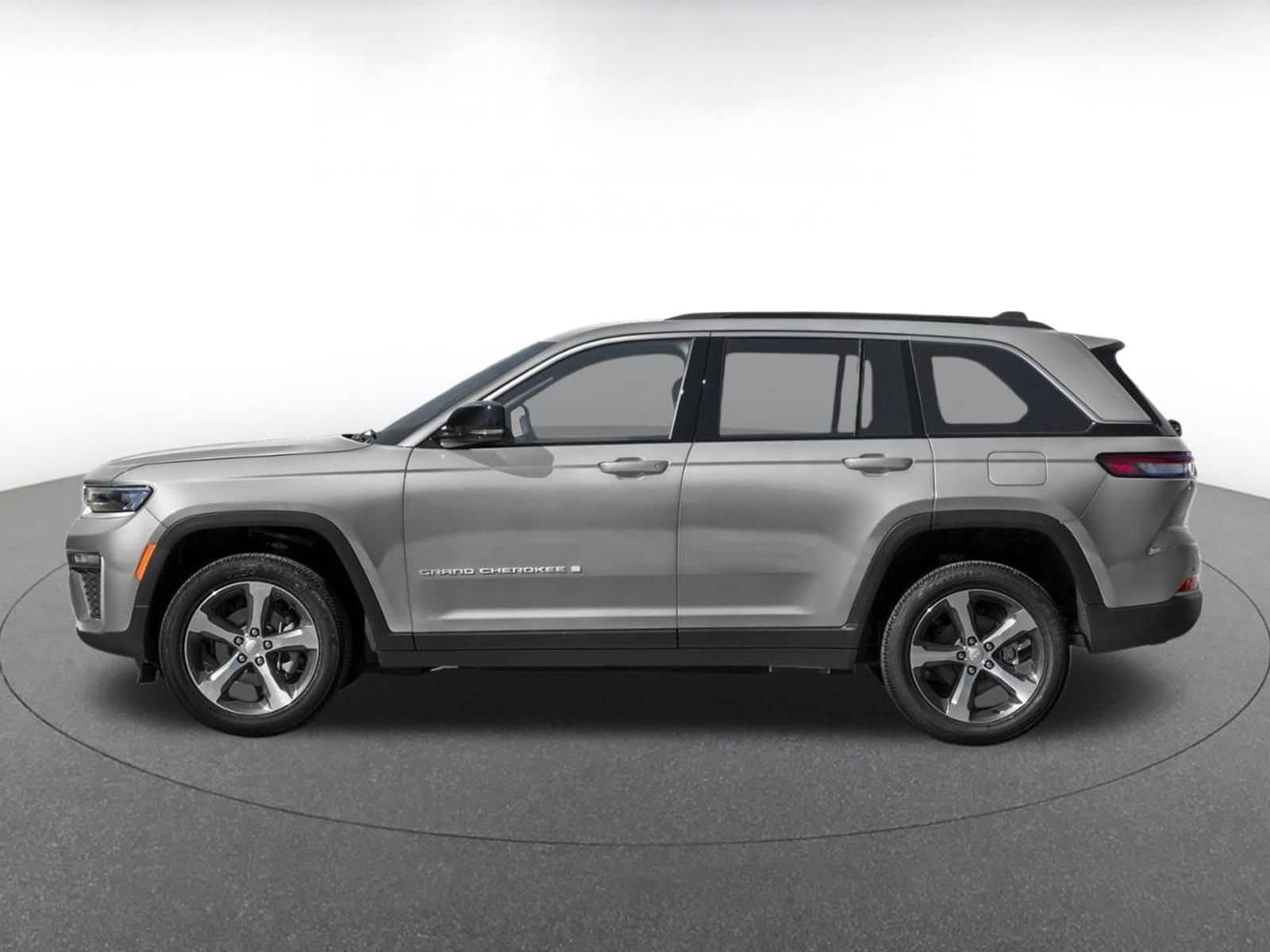 Thumbnail: 2026 Jeep Grand Cherokee - 3