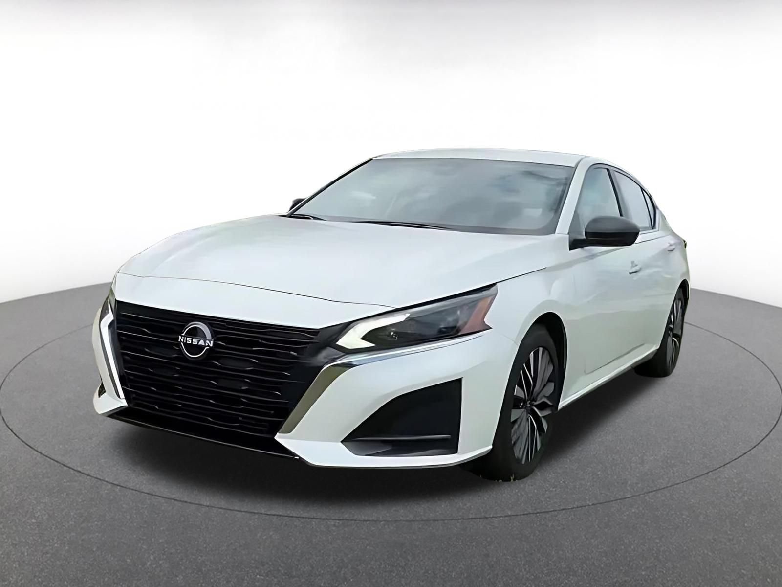 Thumbnail: 2025 Nissan Altima - 4