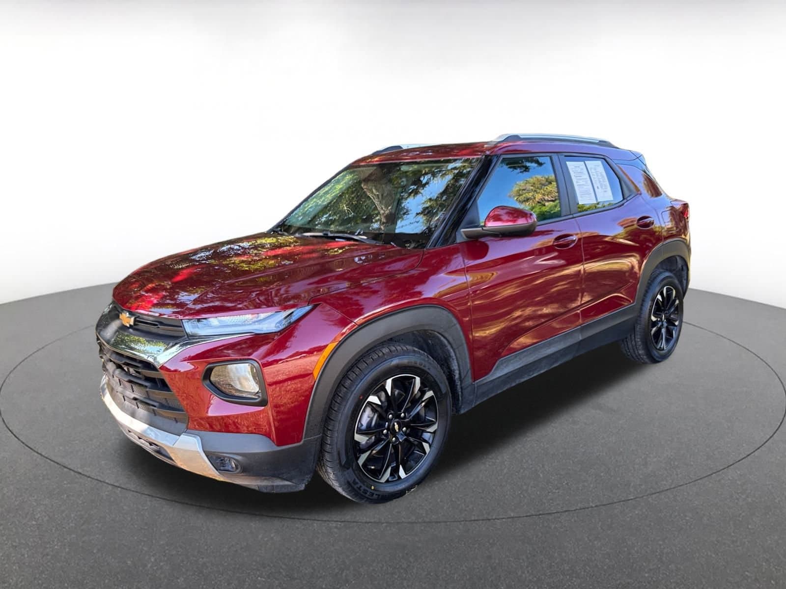Thumbnail: 2023 Chevrolet TrailBlazer - 4