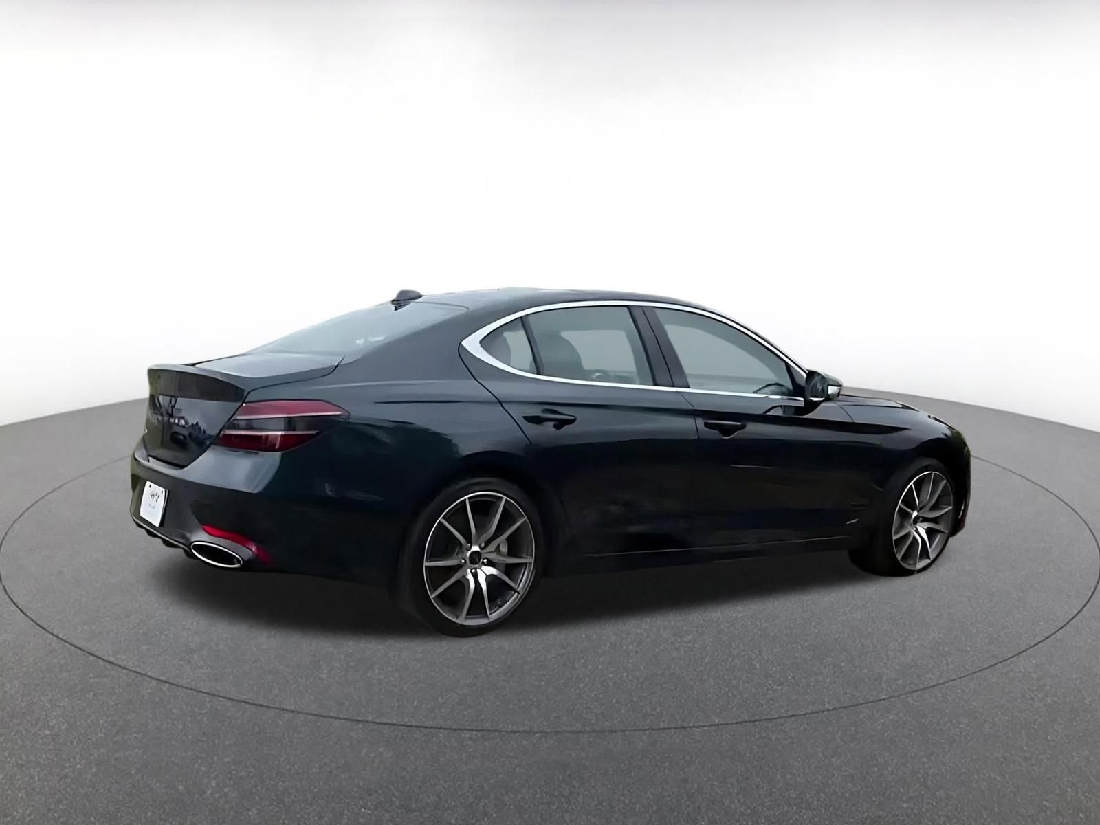 Thumbnail: 2025 Genesis G70 - 16