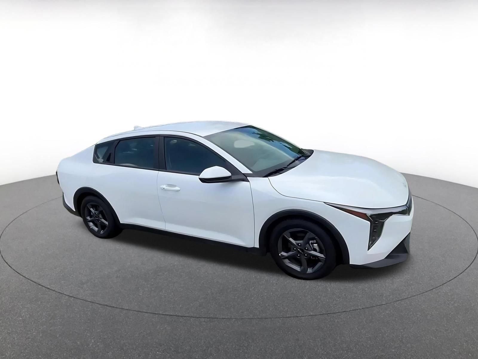 Thumbnail: 2025 Kia K4 - 2