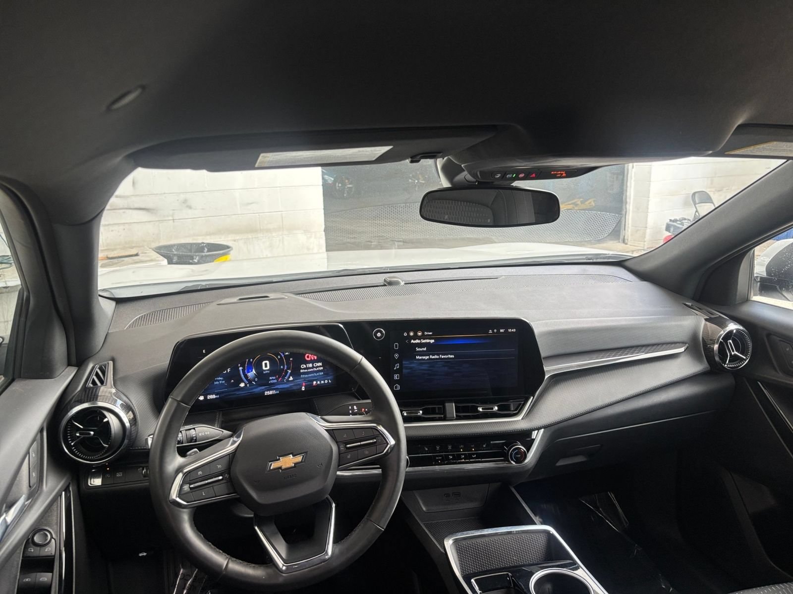 Thumbnail: 2025 Chevrolet Equinox - 34