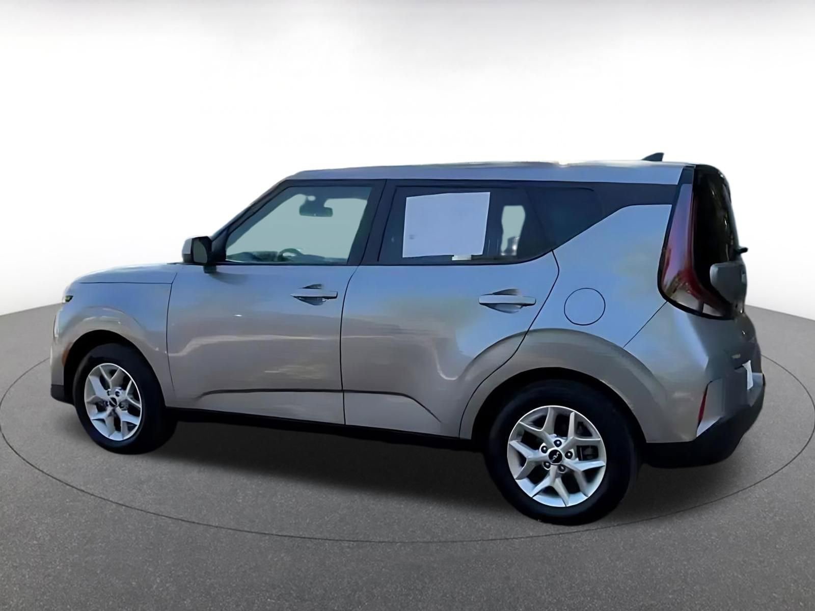 Thumbnail: 2025 Kia Soul - 10