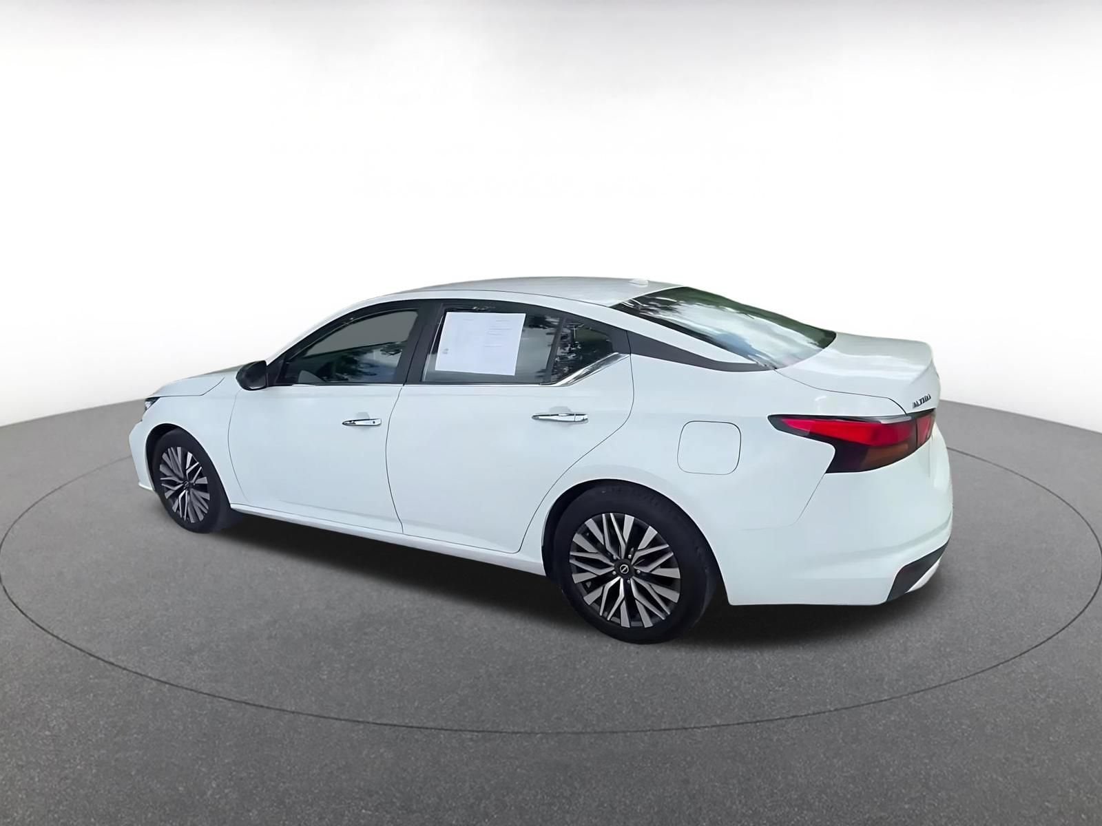 Thumbnail: 2025 Nissan Altima - 10