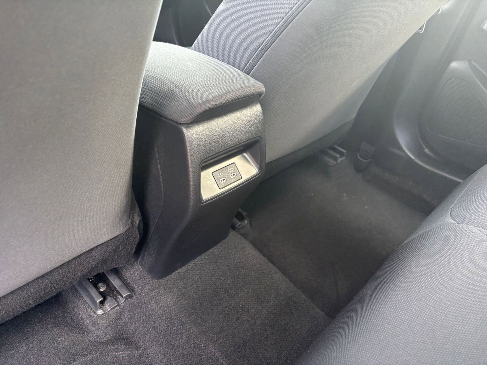 Thumbnail: 2025 Toyota Corolla - 24