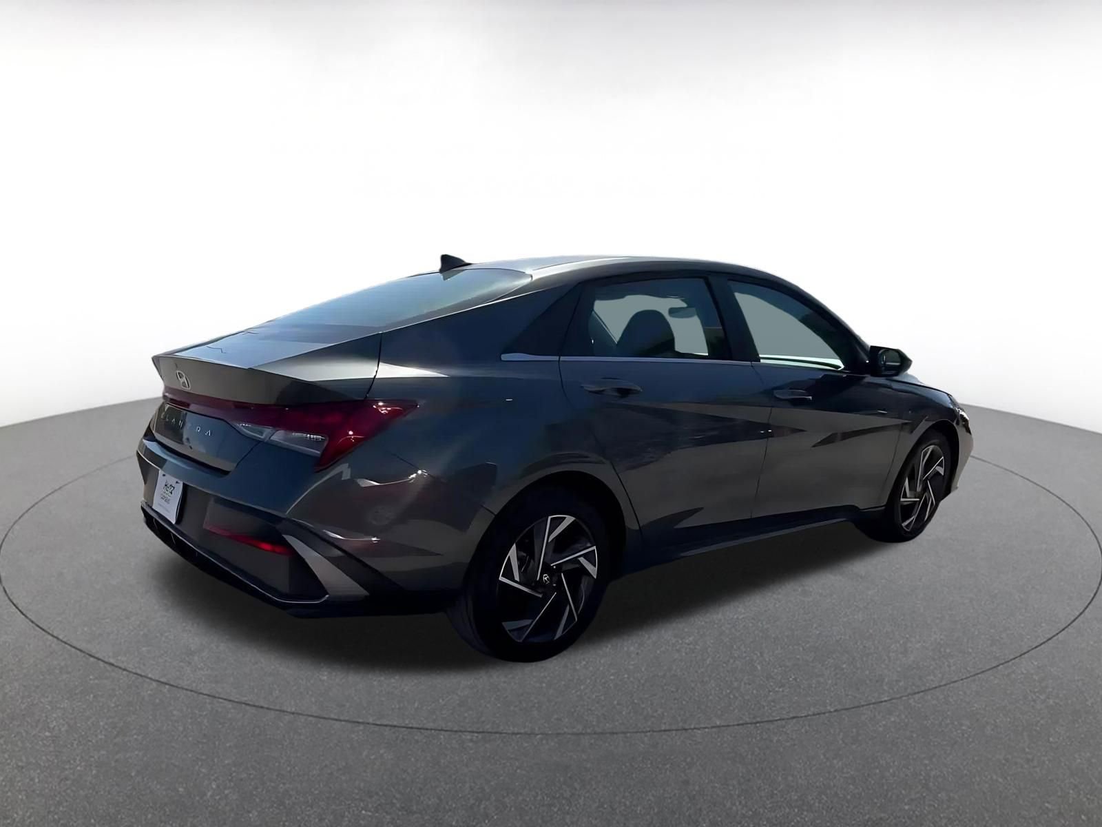 Thumbnail: 2025 Hyundai Elantra - 16