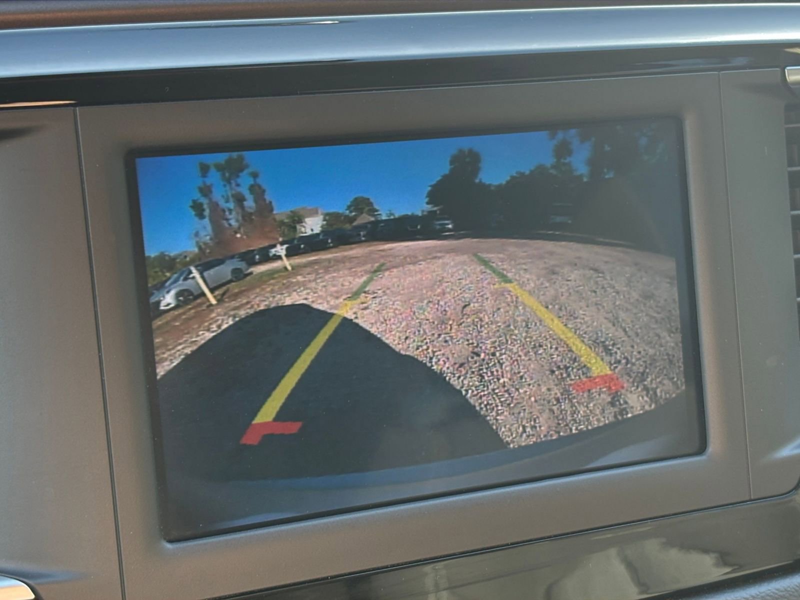 Thumbnail: 2023 Chrysler Voyager - 17